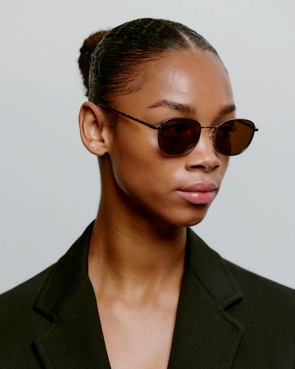 A.Kjaerbede エキアビト / HELLO ハロー (Matte Brown マットブラウン)