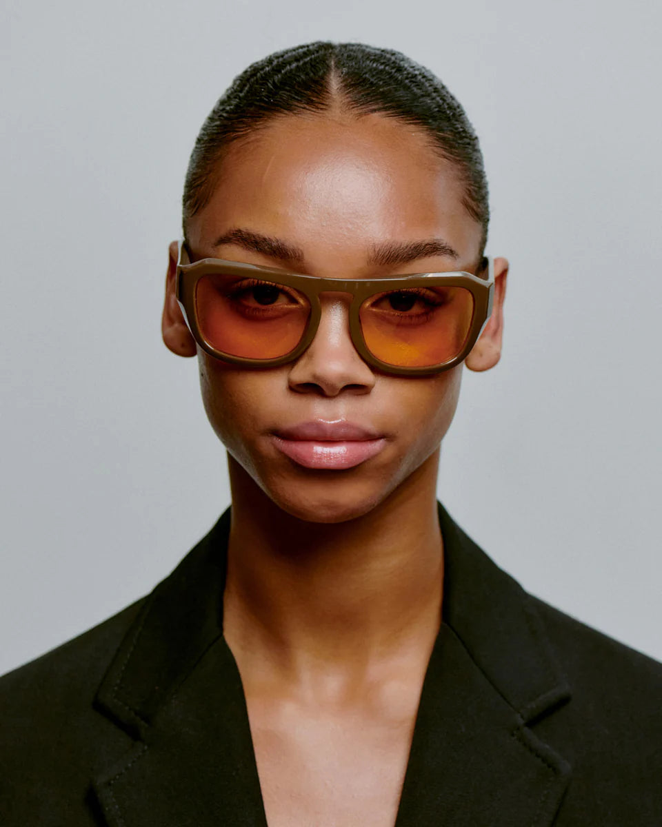 A.Kjaerbede エキアビト / MAX マックス (Chocolate チョコレート)