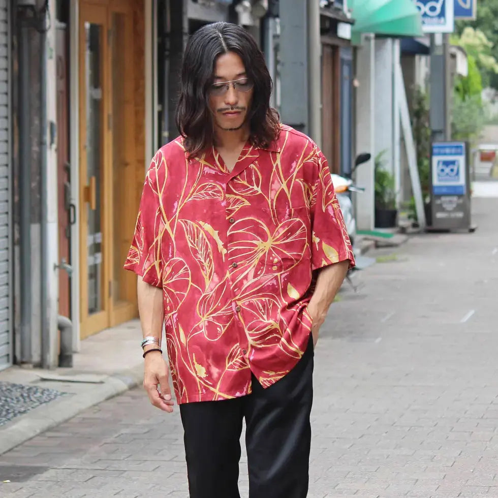 Hilo Hattie / Rayon Aloha Shirt (WINE)