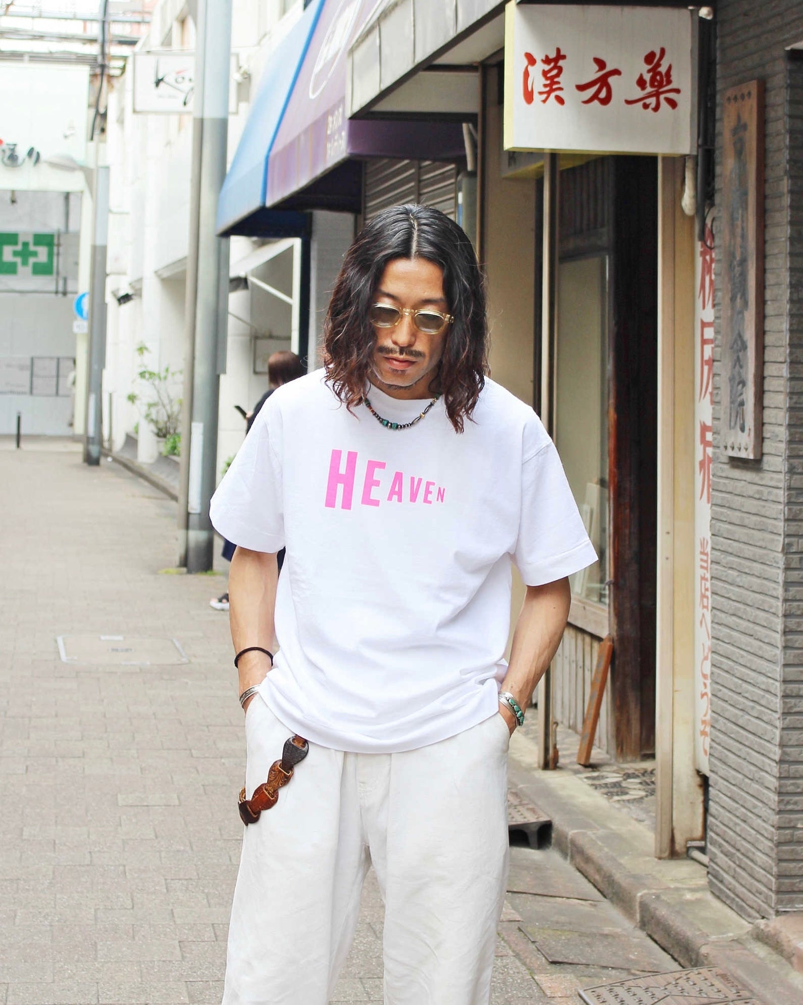 NECESSARY or UNNECESSARY ネセサリーオアアンネセサリー N.O.UN ナウン / HEAVEN Tee ヘブンティー (WHITE ホワイト)