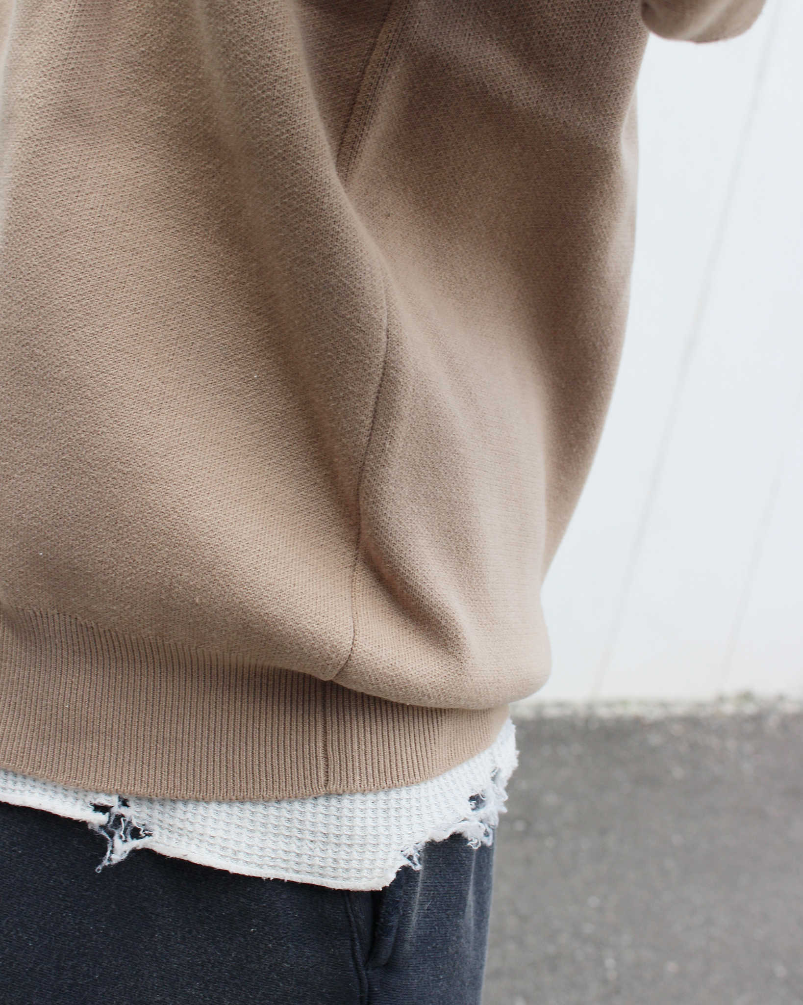 Nasngwam. ナスングワム / ACTUALLY CREW アクチュアリークルー (GRAGE グレージュ)