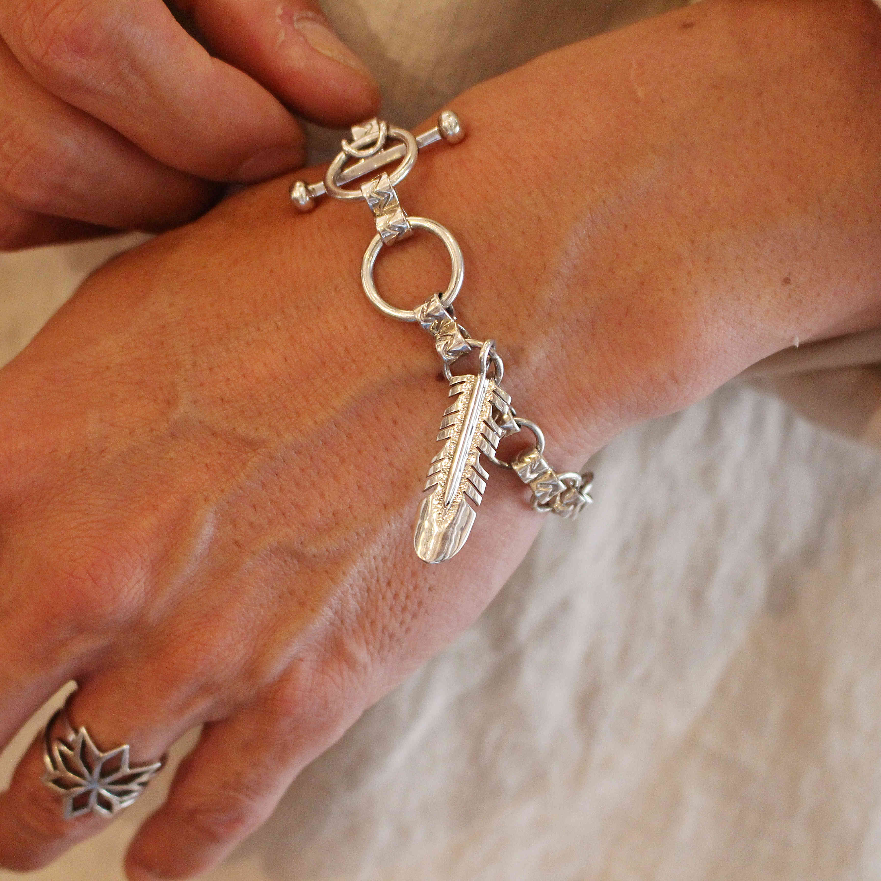 Indian jewelry インディアンジュエリー / Navajo BRACELET ナバホ族 ブレスレット (Wyatt Lee Anderson ワイアット リー アンダーソン)