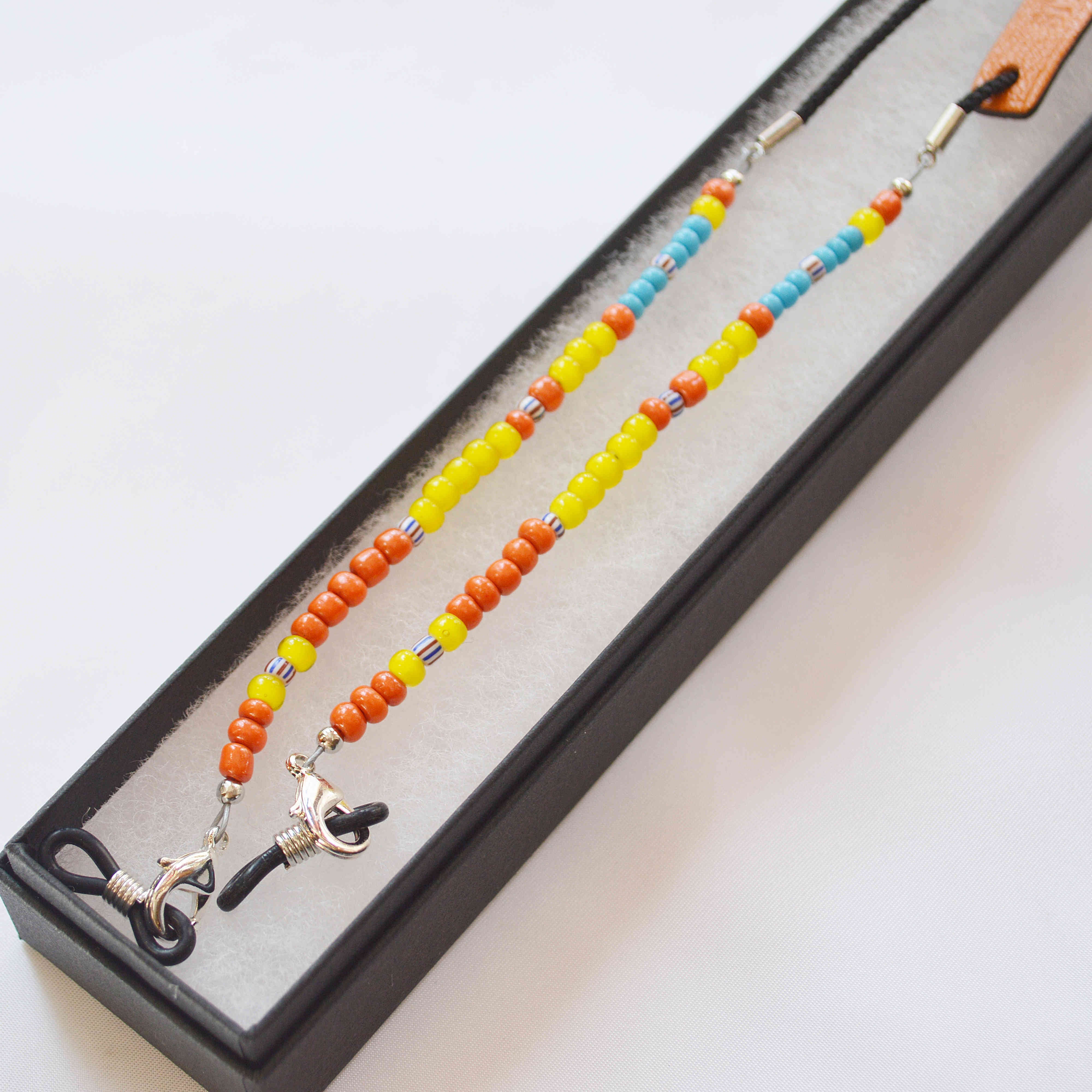 ITUAIS イトゥアイス / VARIOS HORDER バリオスホルダー (Vintage Venetian Beads ヴィンテージベネチアンビーズ)