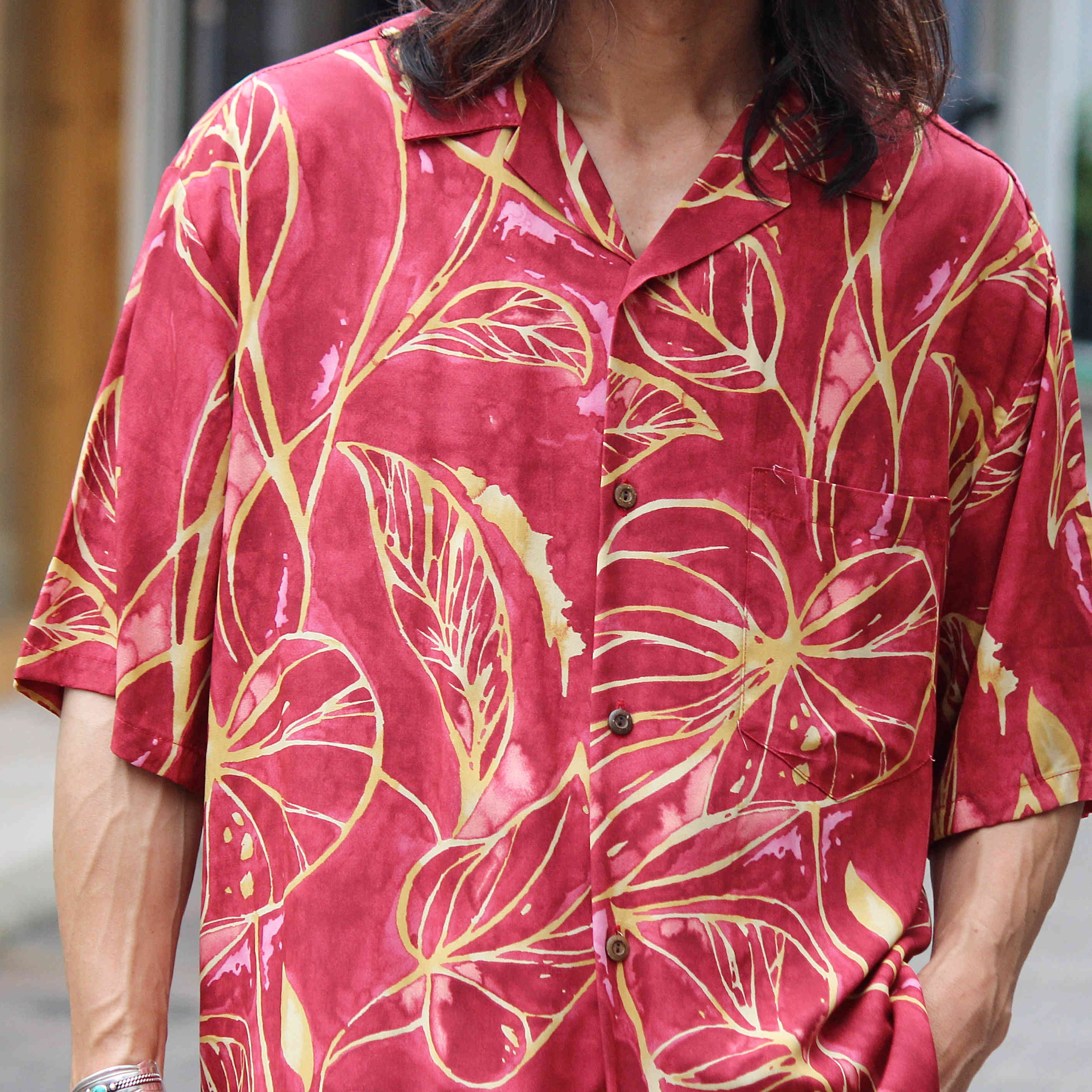 Hilo Hattie / Rayon Aloha Shirt (WINE)