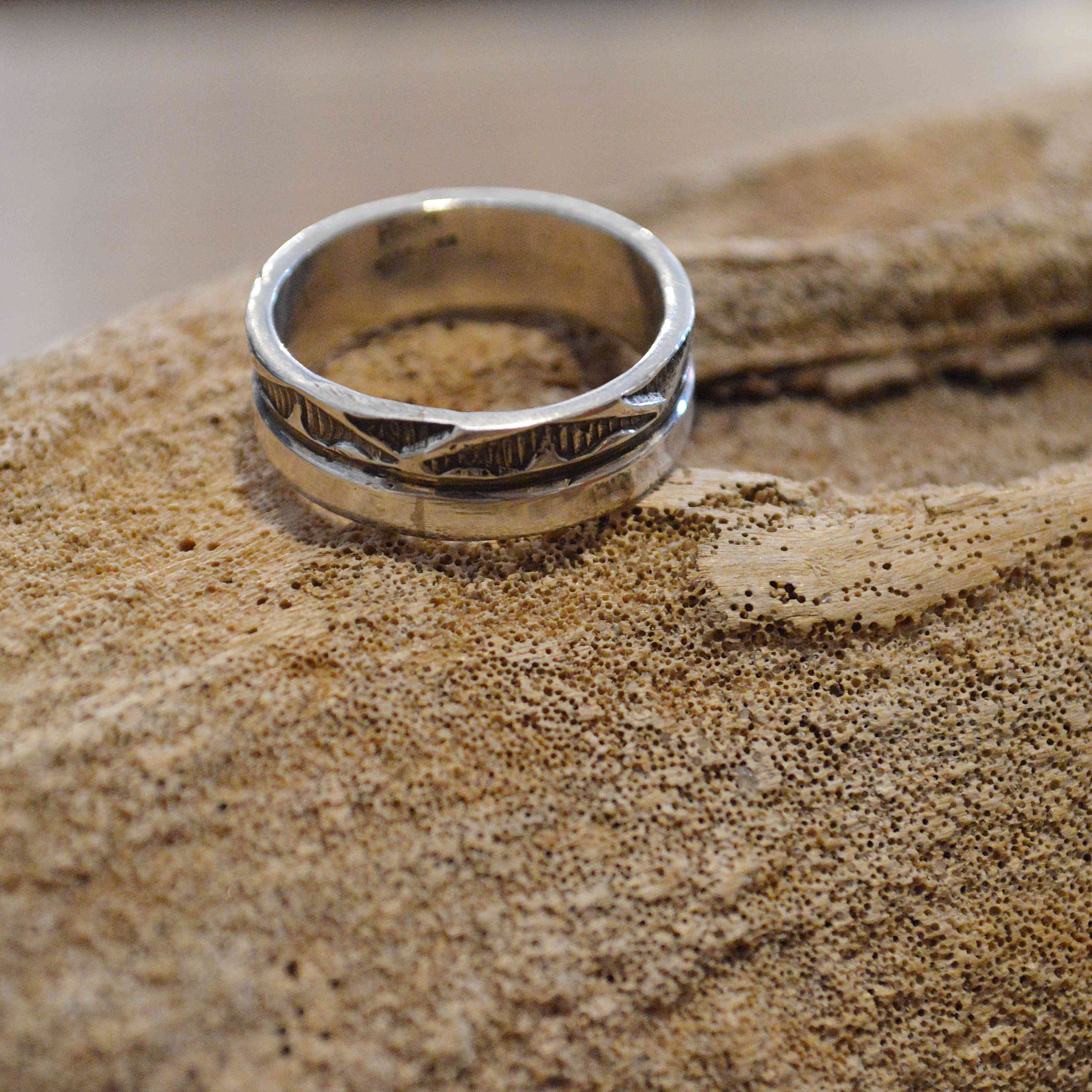 Indian jewelry / Navajo Ring (HENRY MARIANO)