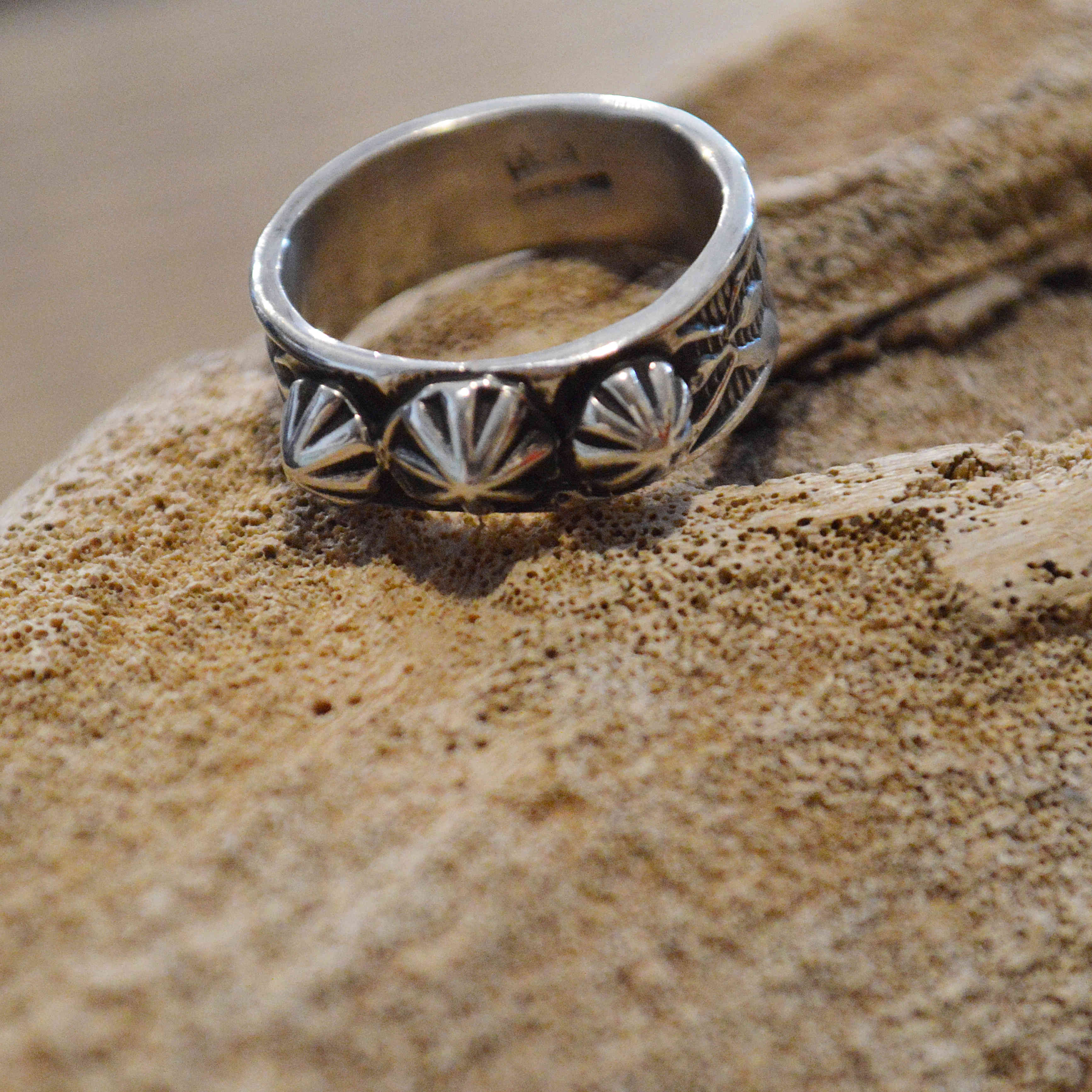 Indian jewelry / Navajo Ring (HENRY MARIANO)