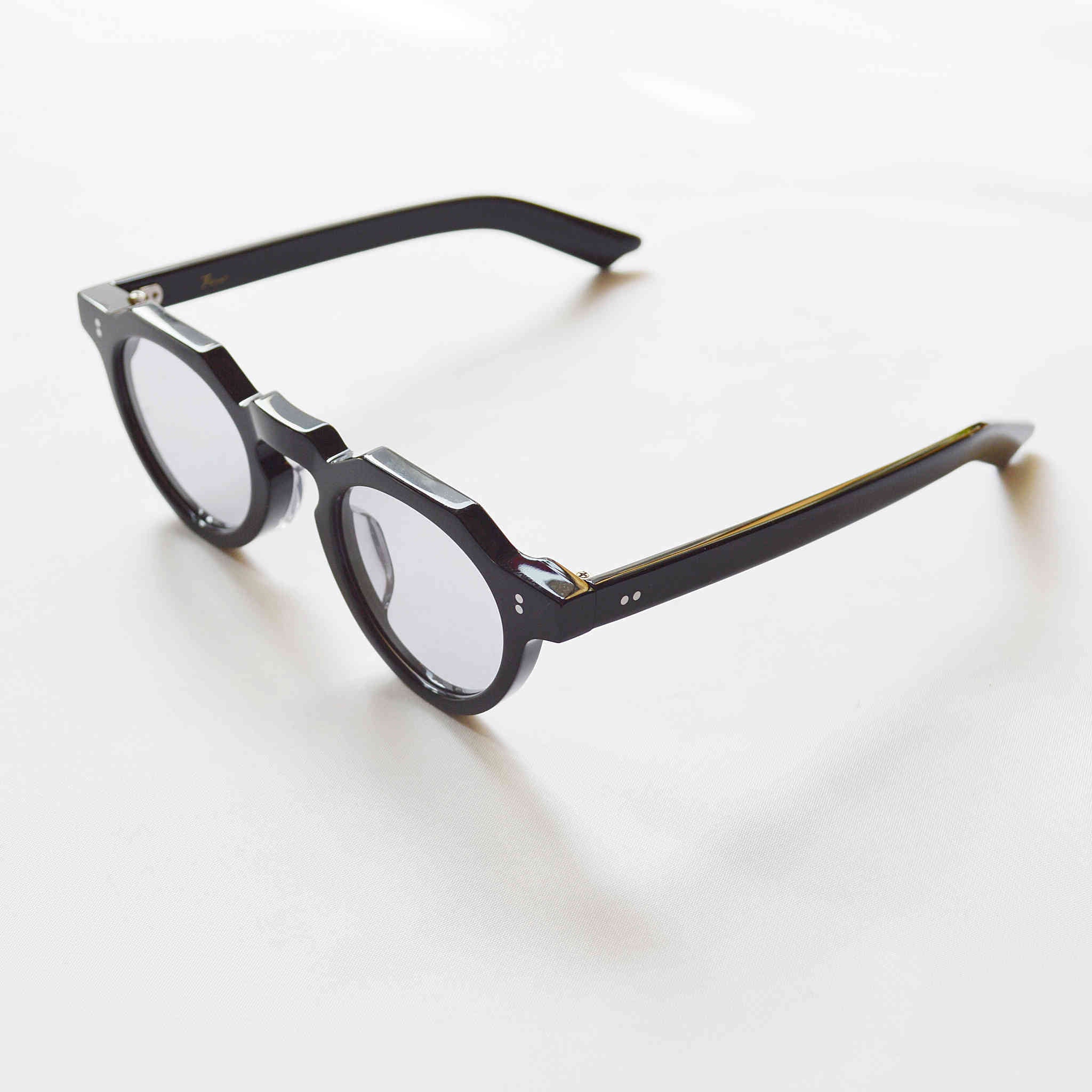 few フュー / F5 エフファイブ (black ブラック)