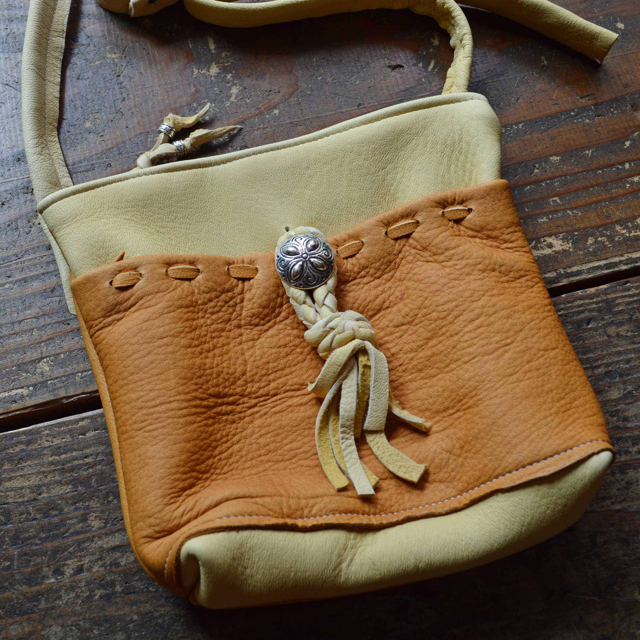 Nasngwam.×”EARLYMORNING ナスングワム アーリーモーニング / SQUARE FASTENER SACOCHE スクウェアファスナーサコッシュ (CAMEL キャメル)