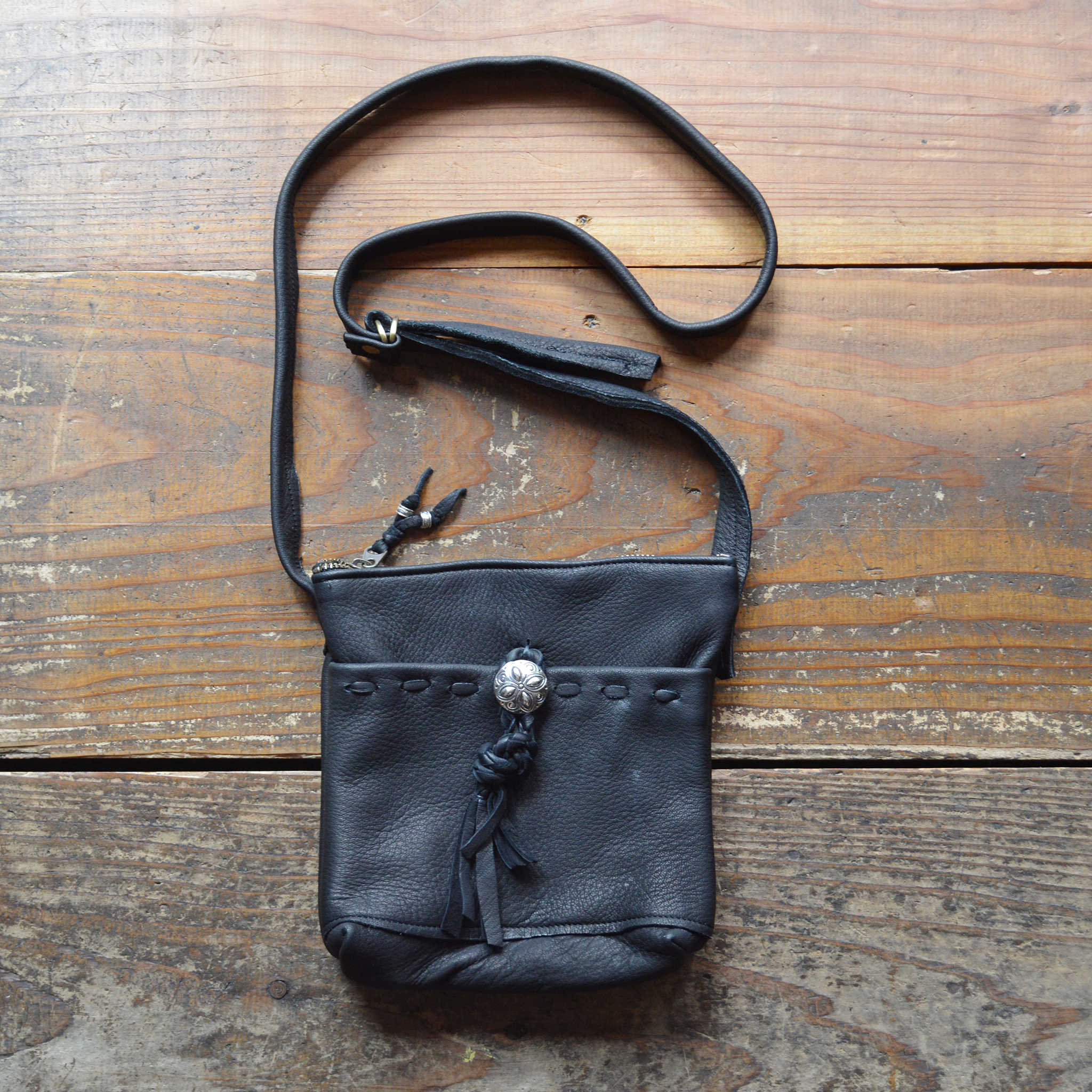 Nasngwam.×”EARLYMORNING ナスングワム アーリーモーニング / SQUARE FASTENER SACOCHE スクウェアファスナーサコッシュ (BLACK ブラック)