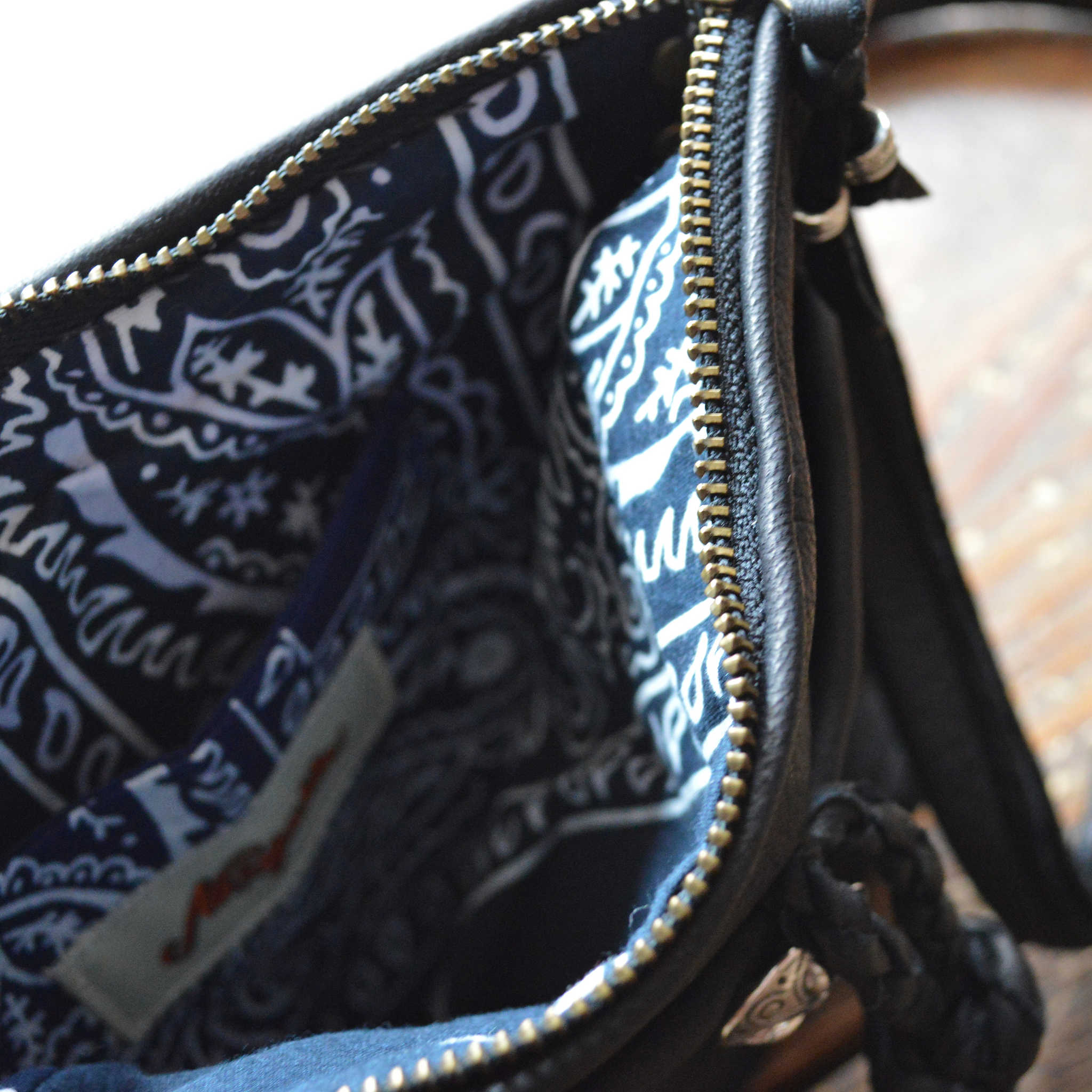 Nasngwam.×”EARLYMORNING ナスングワム アーリーモーニング / SQUARE FASTENER SACOCHE スクウェアファスナーサコッシュ (BLACK ブラック)