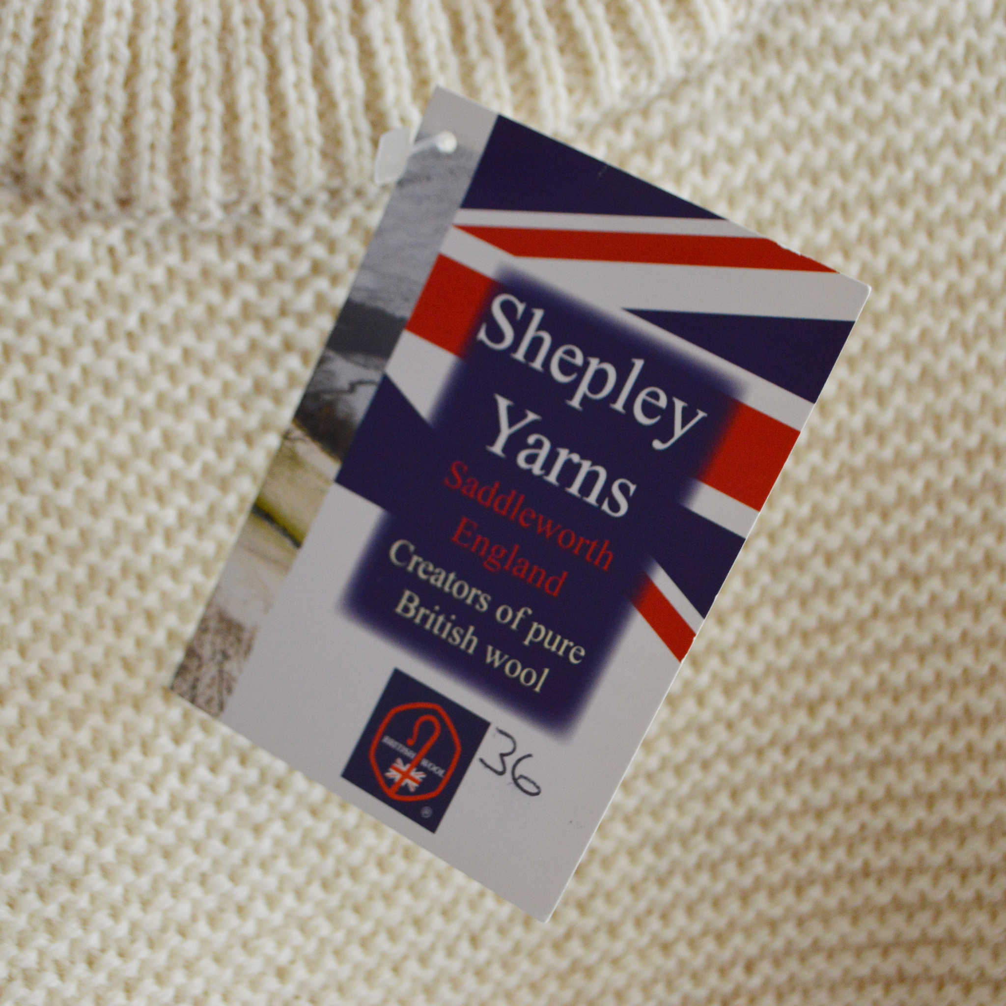 Kerry Woollen Mills ケリーウーレンミルズ / PEARL STITCH DROP SHOULDER CREW NECK SWEATER (PURE ARAN ピュアアラン)