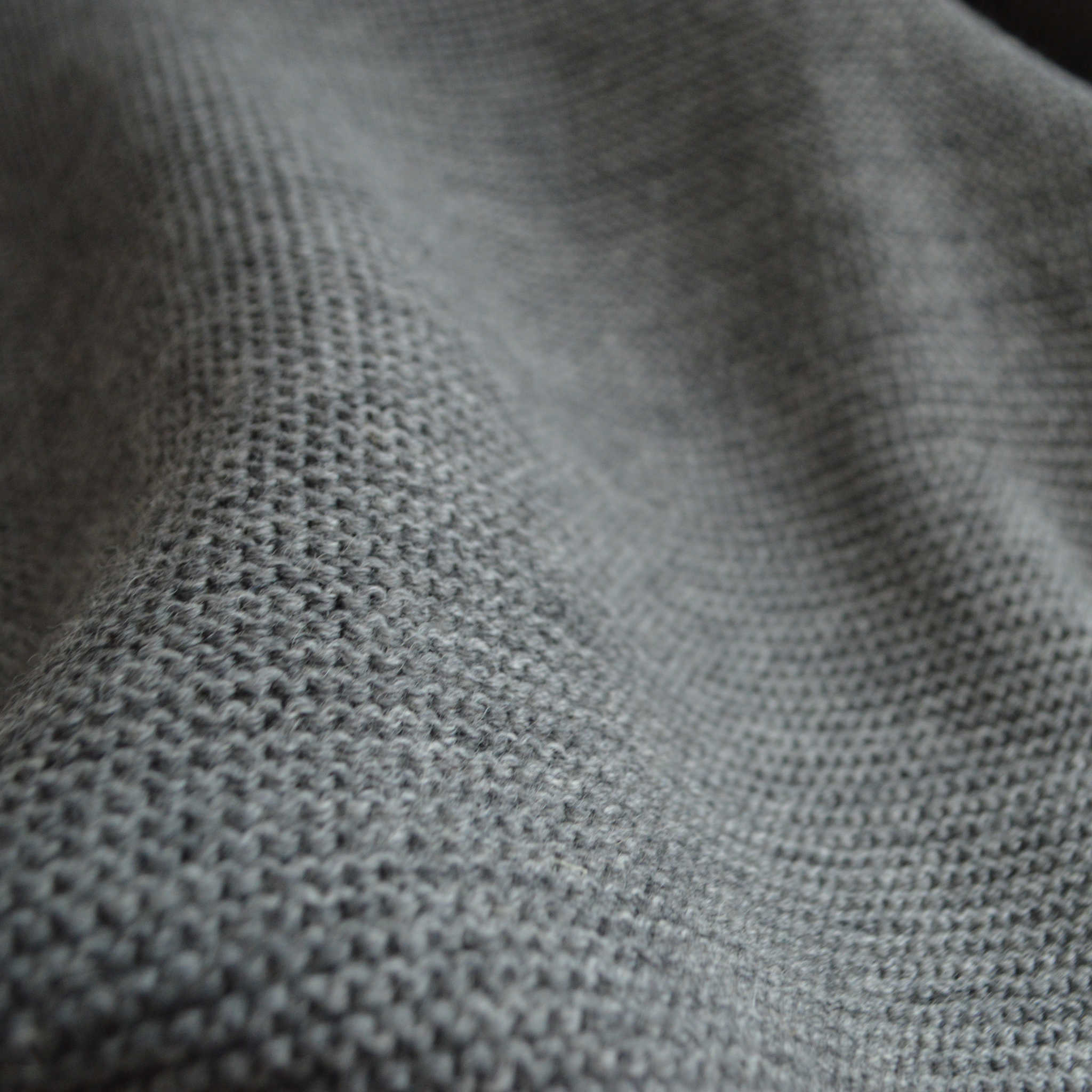 Kerry Woollen Mills ケリーウーレンミルズ / PEARL STITCH DROP SHOULDER CREW NECK SWEATER (STEEL スティール)