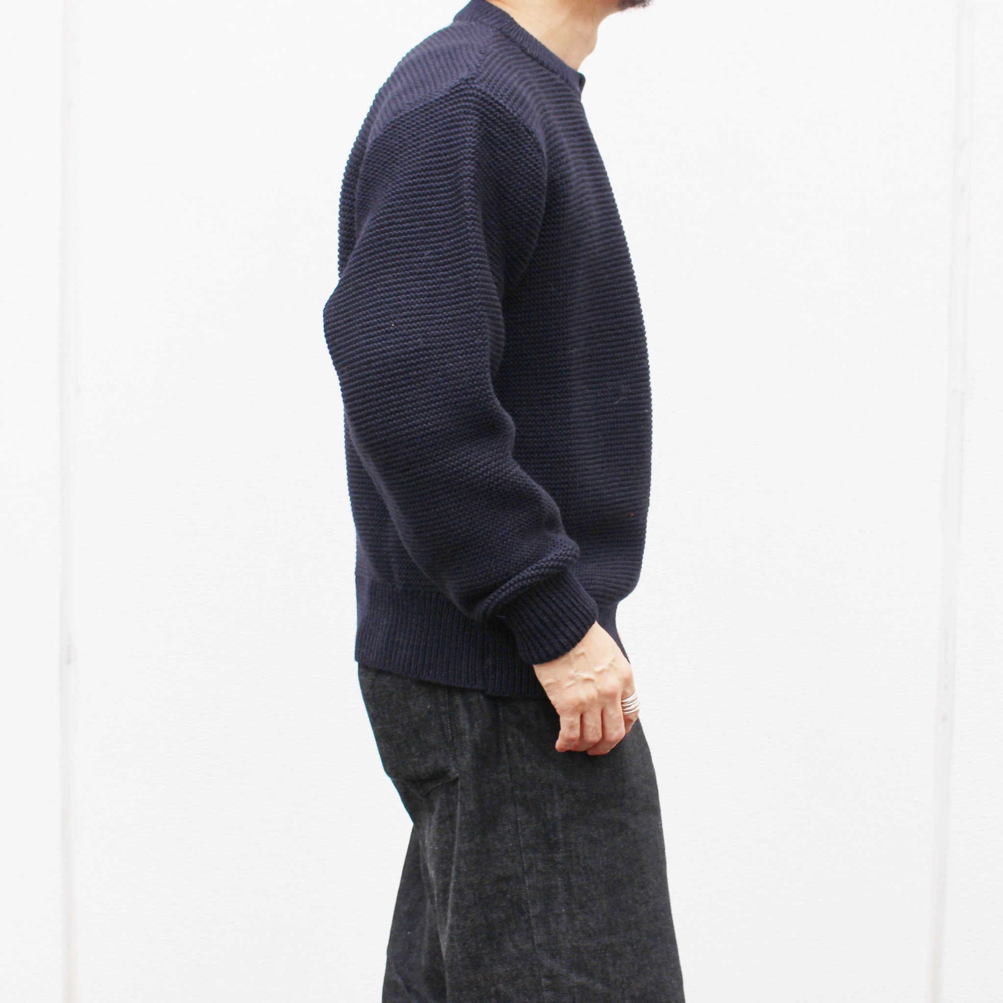 Kerry Woollen Mills ケリーウーレンミルズ / PEARL STITCH DROP SHOULDER CREW NECK SWEATER (MIDNIGHT ミッドナイト)