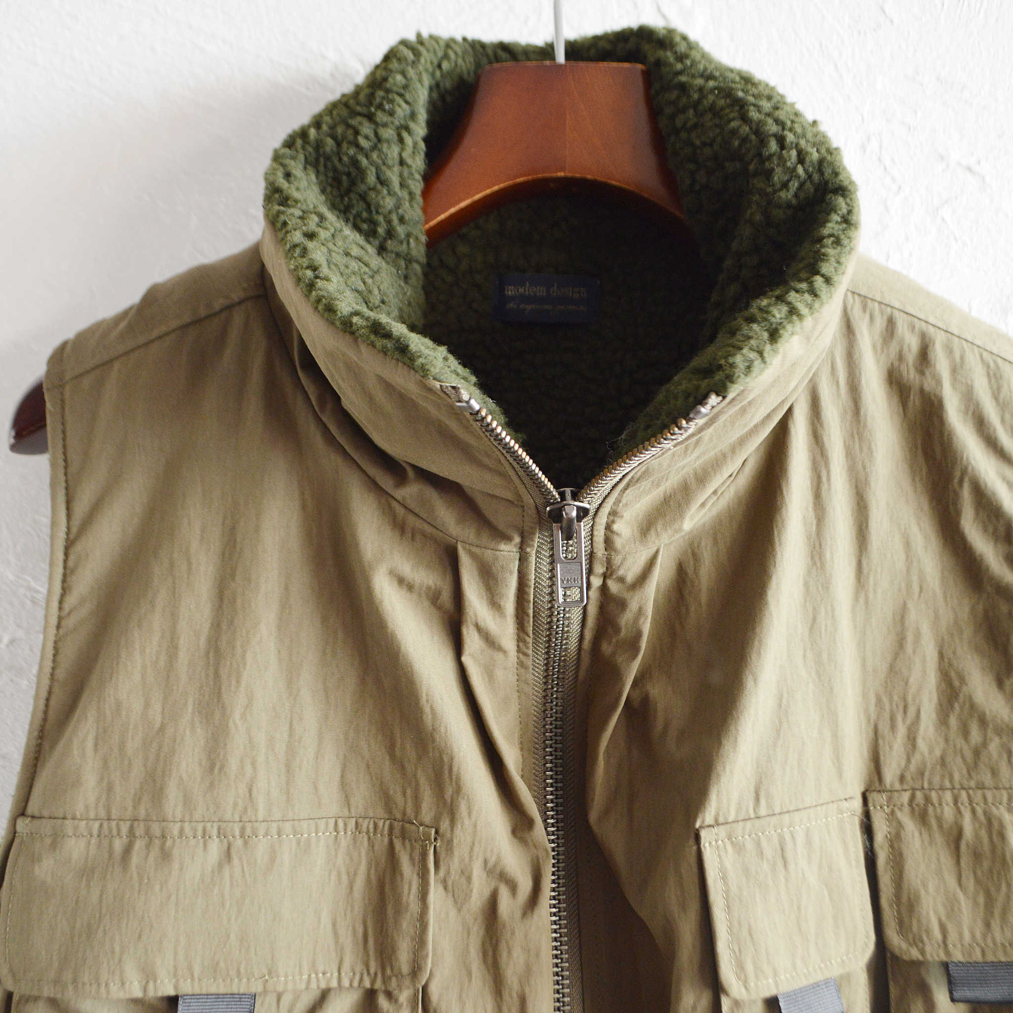 modemdesign モデムデザイン / Liner boa command vest ライナーボアコマンドベスト (KHAKI カーキ)