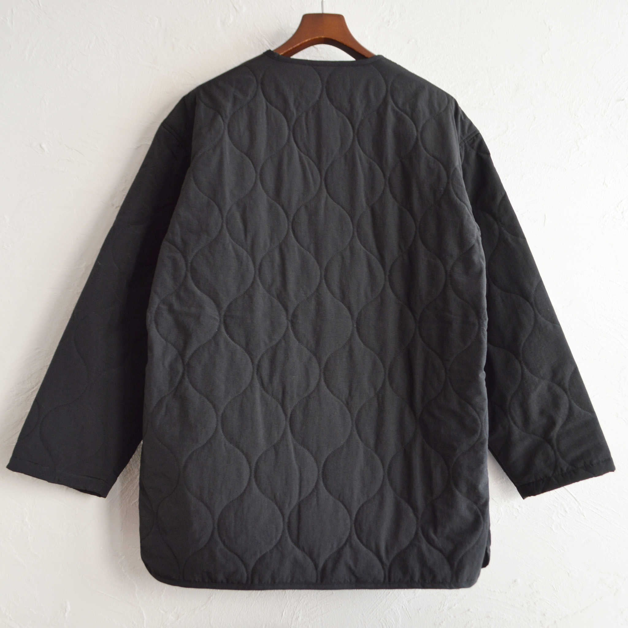 AXESQUIN アクシーズクイン / QUILTED COLLER LESS JACKET キルティングカラーレスジャケット (BLACK ブラック)