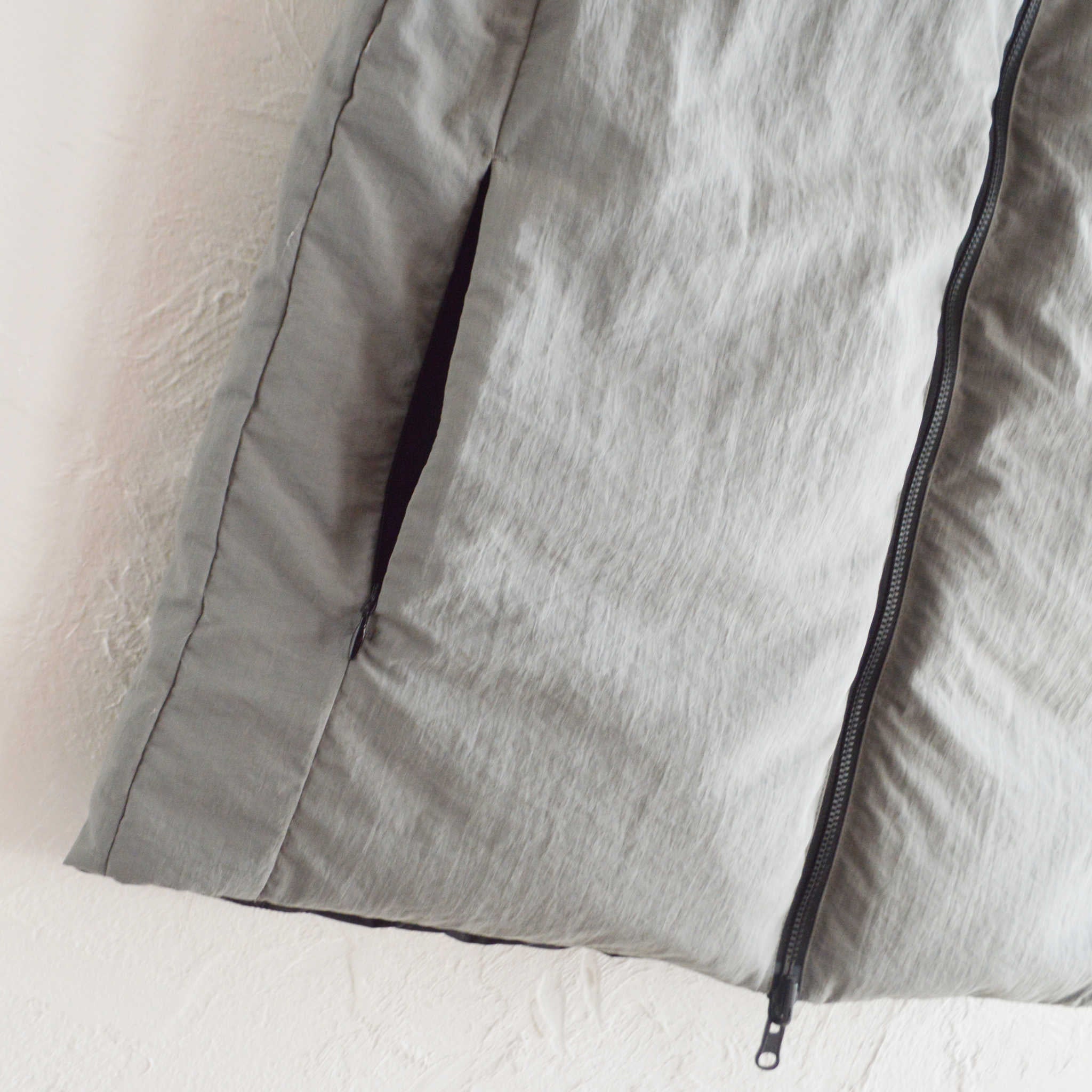 LAMOND ラモンド / LIGHT SHELL REVERSIBLE DOWN VEST ライトシェルリバーシブルダウンベスト (SAGE GRAY×BLACK セージグレー)