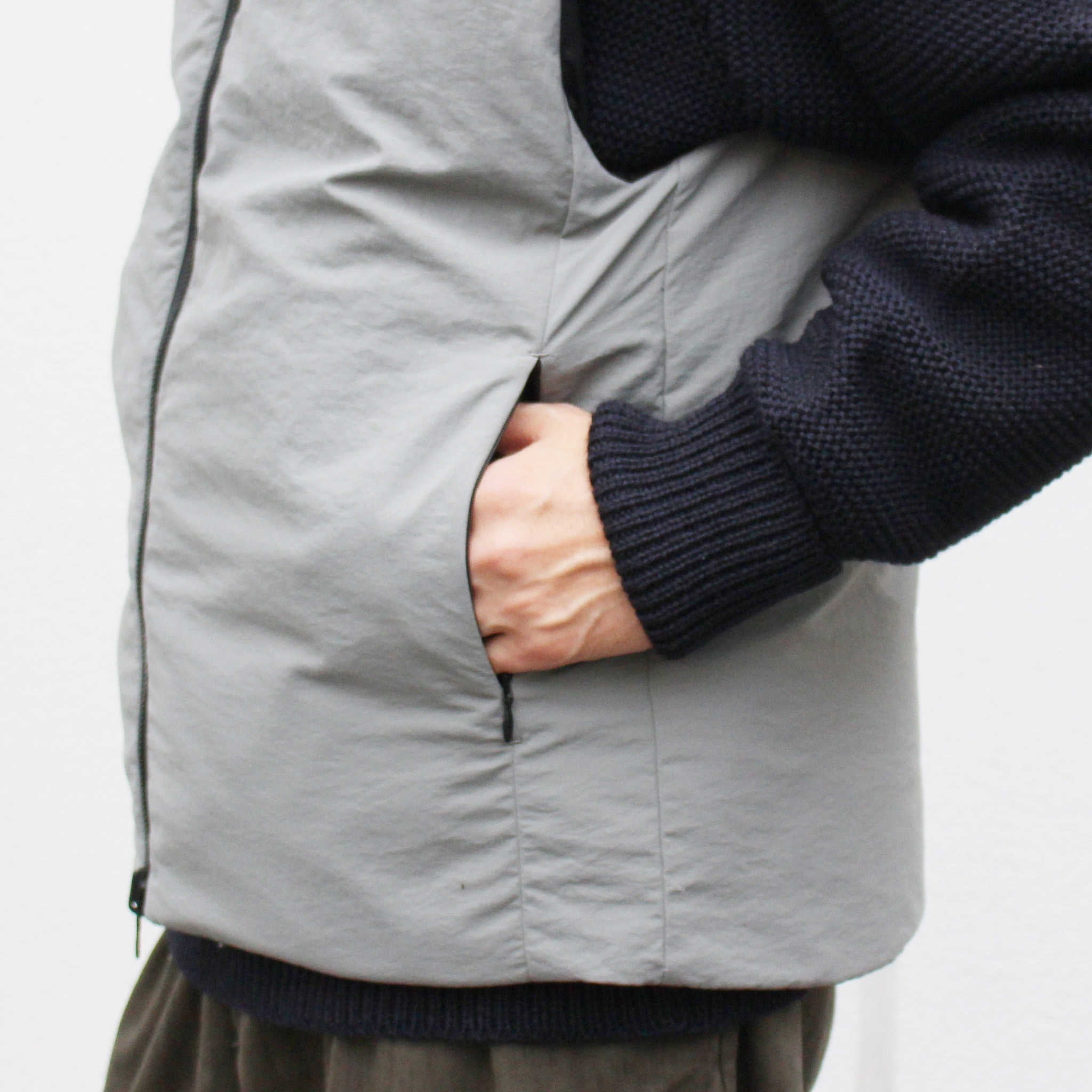 LAMOND ラモンド / LIGHT SHELL REVERSIBLE DOWN VEST ライトシェルリバーシブルダウンベスト (SAGE GRAY×BLACK セージグレー)