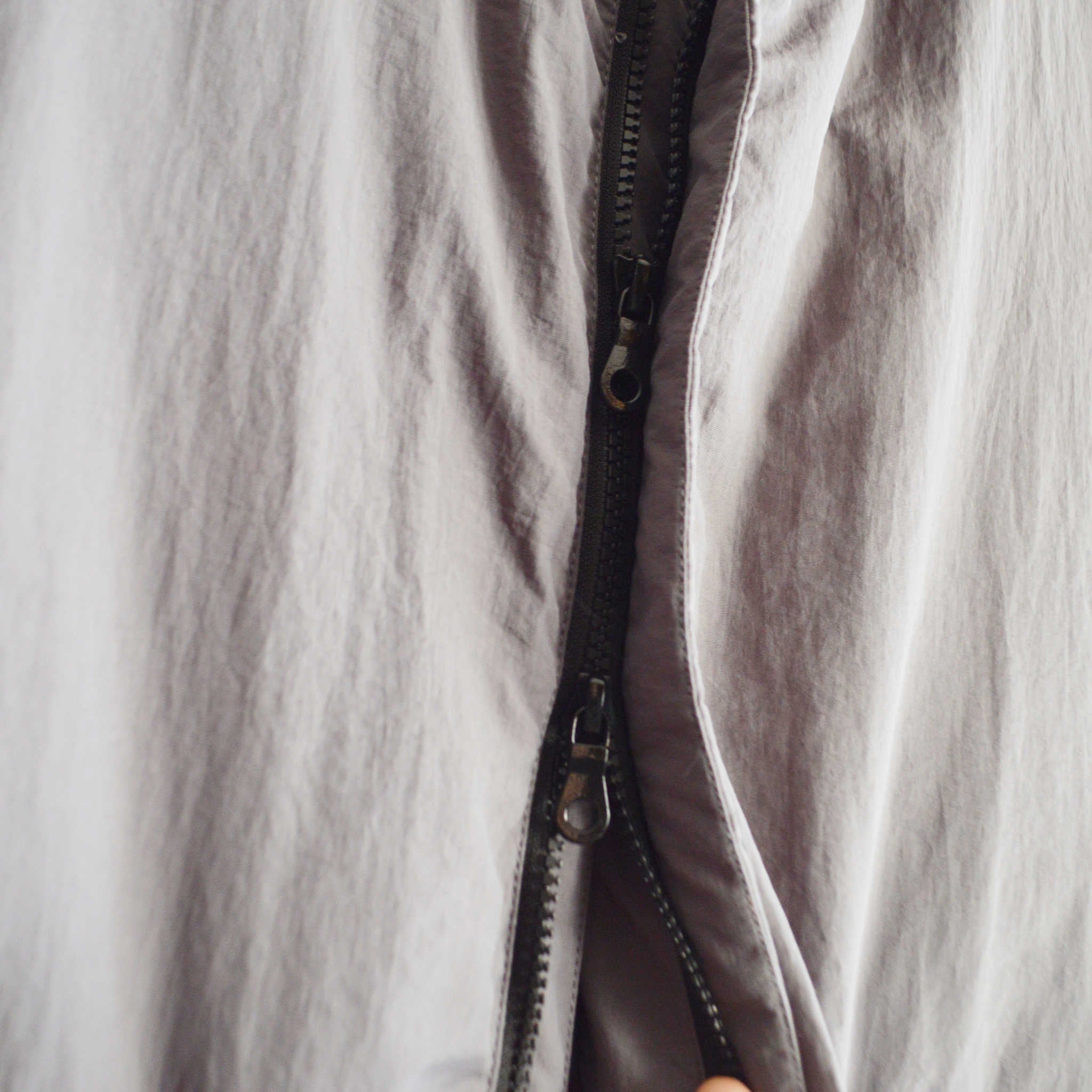 LAMOND ラモンド / LIGHT SHELL STAND DOWN COAT ライトシェルダウンコート (CHARCOAL チャコール)