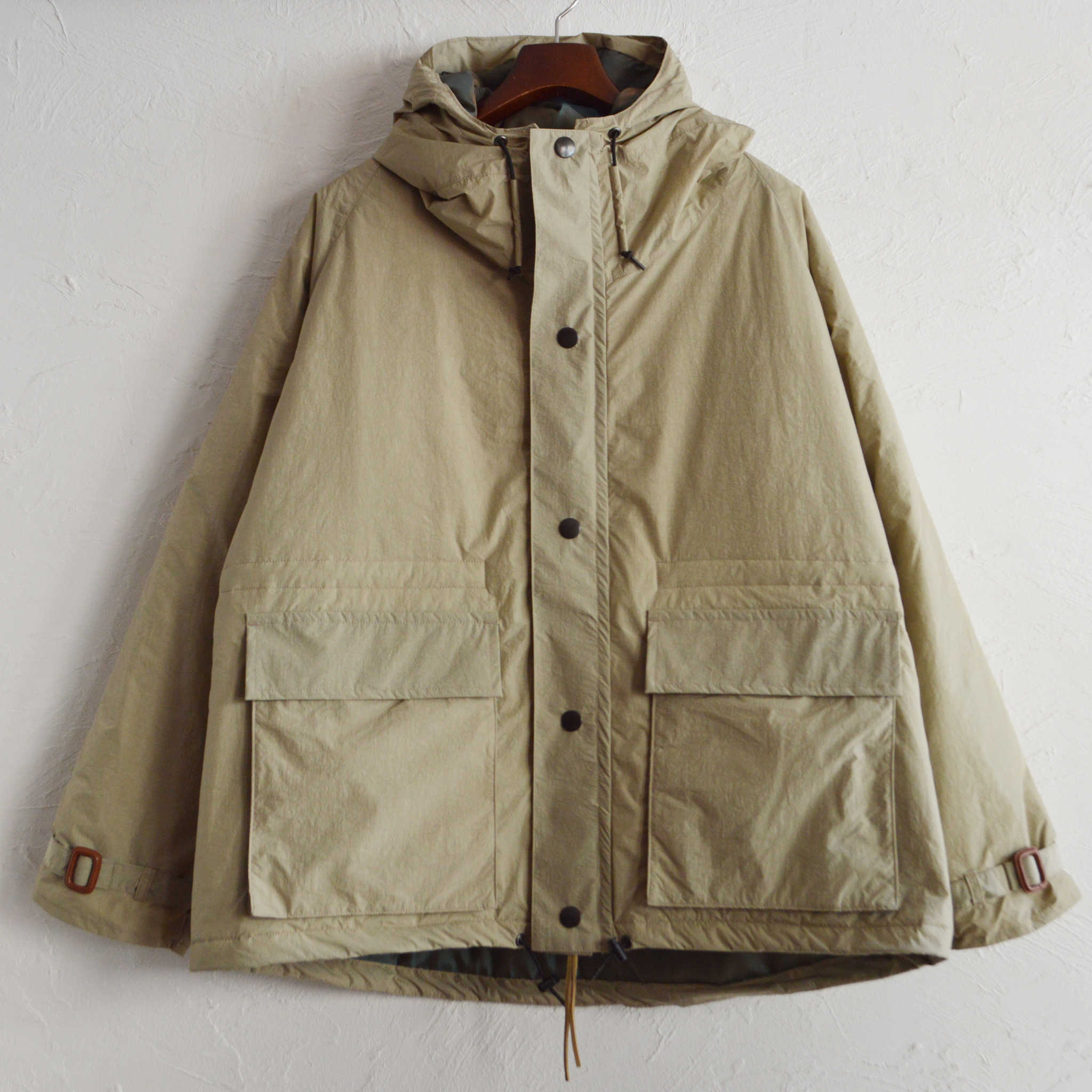 melple メイプル / Mounterey Classic Parka マウンテリークラシックパーカー (Recycle Nylon リサイクルナイロン / BEIGE ベージュ)