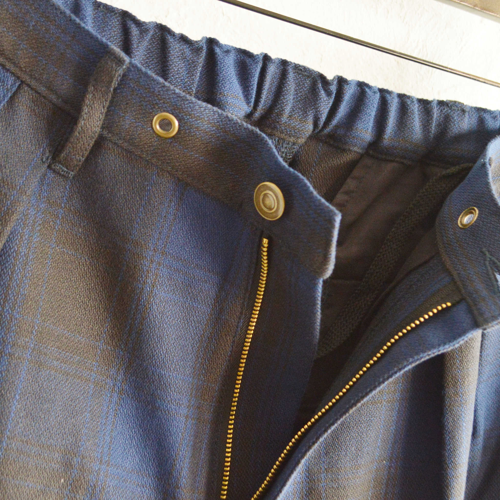 Nasngwam. ナスングワム / LUMBER TUCK PANTS ランバータックパンツ (NAVY ネイビー)