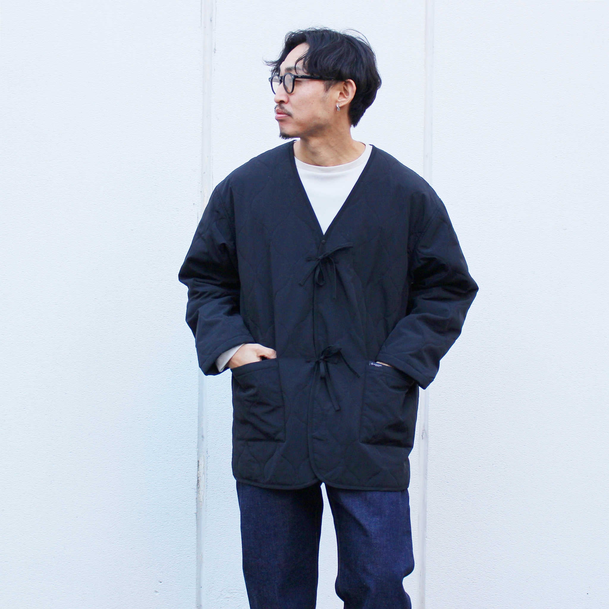 AXESQUIN アクシーズクイン / QUILTED COLLER LESS JACKET キルティングカラーレスジャケット (BLACK ブラック)