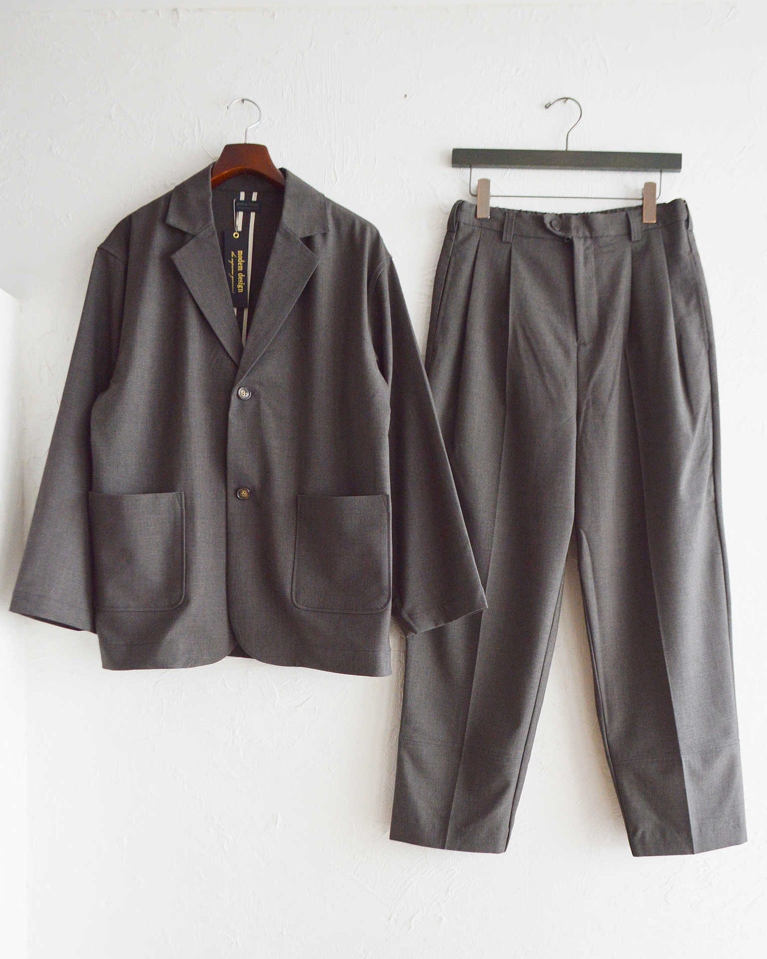 modemdesign モデムデザイン / P/R Tailored Jacket&Easy Trousers セットアップ (BROWN ブラウン)