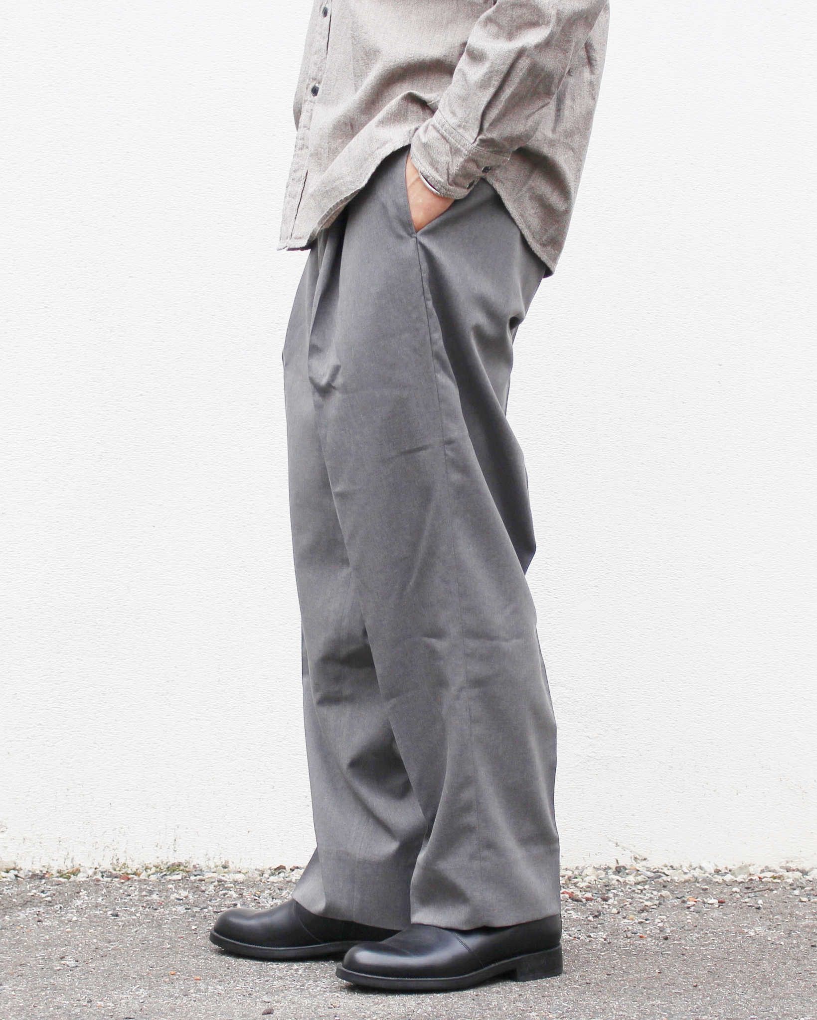 necessary or unnecessary necessary or unnecessary ネセサリーオアアンネセサリー N.O.UN ナウン / SCHOOL スクール (GRAY グレー)