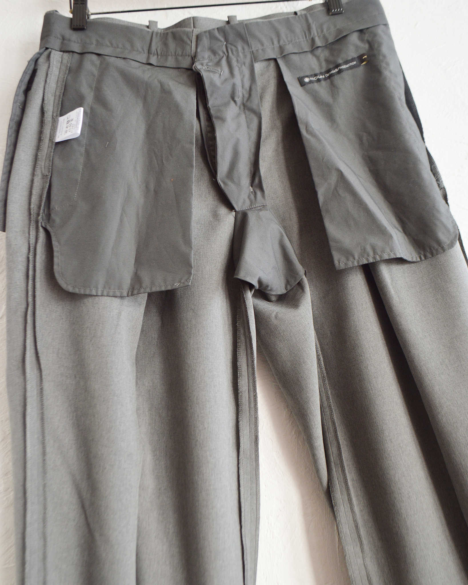 necessary or unnecessary necessary or unnecessary ネセサリーオアアンネセサリー N.O.UN ナウン / SCHOOL スクール (GRAY グレー)