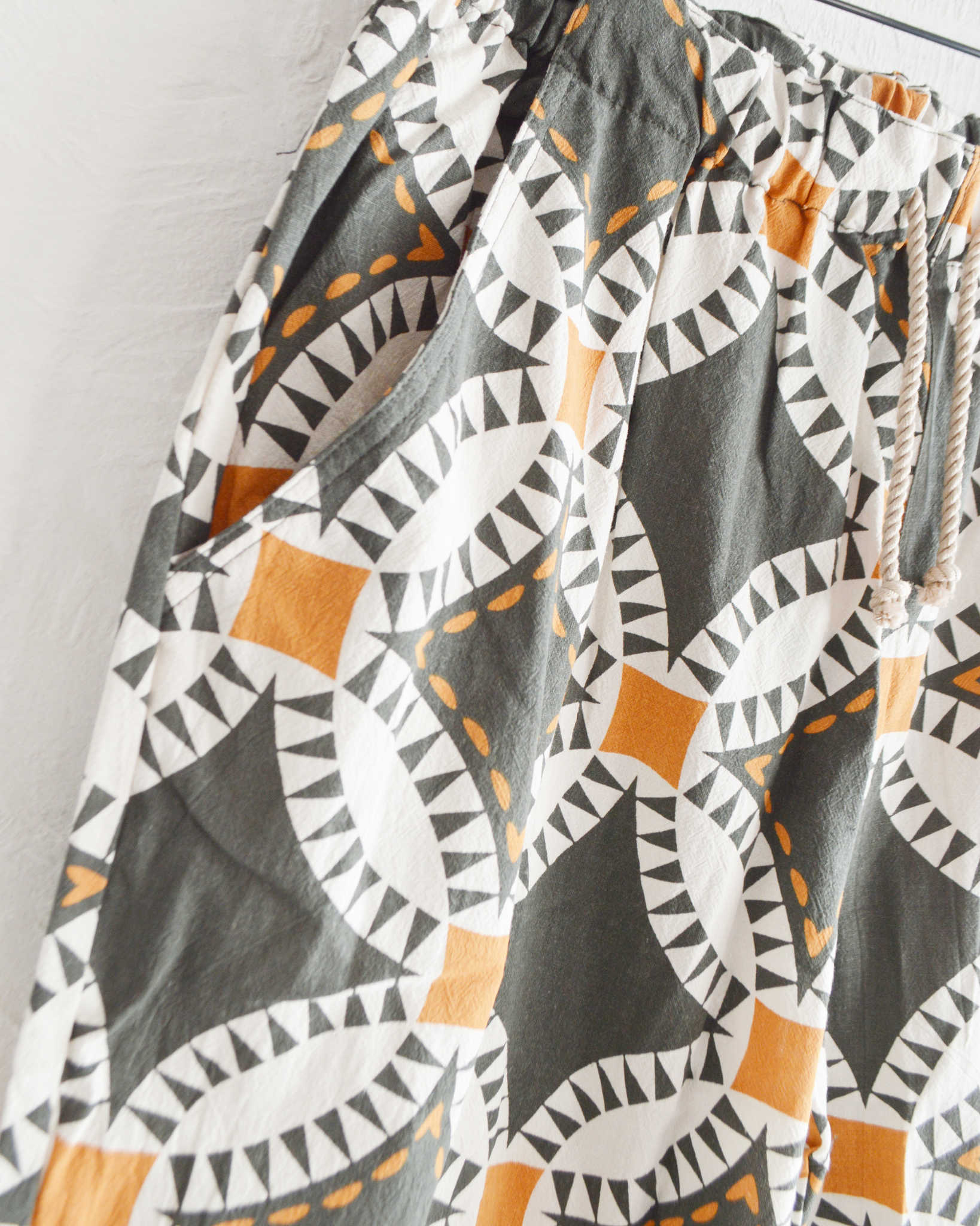 HAVE A GRATEFUL DAY ハブアグレイトフルデイ / AMPLE EASY PANTS アンプルイージーパンツ (BLACK ブラック)