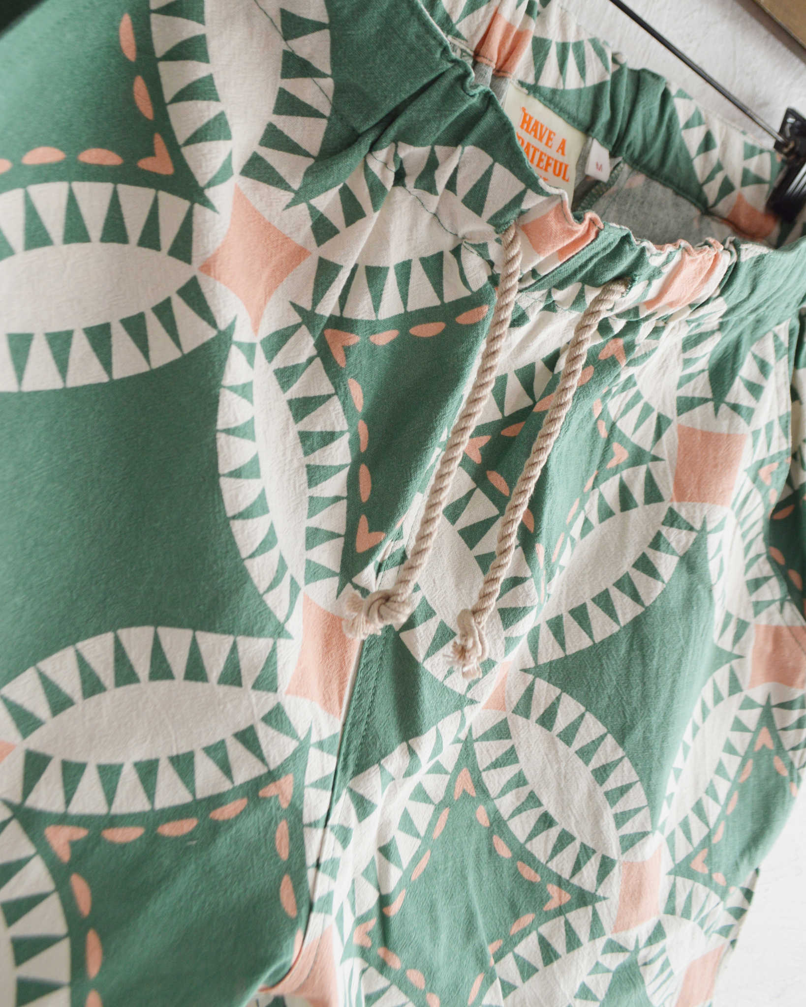 HAVE A GRATEFUL DAY ハブアグレイトフルデイ / EASY SHORTS (GREEN グリーン)