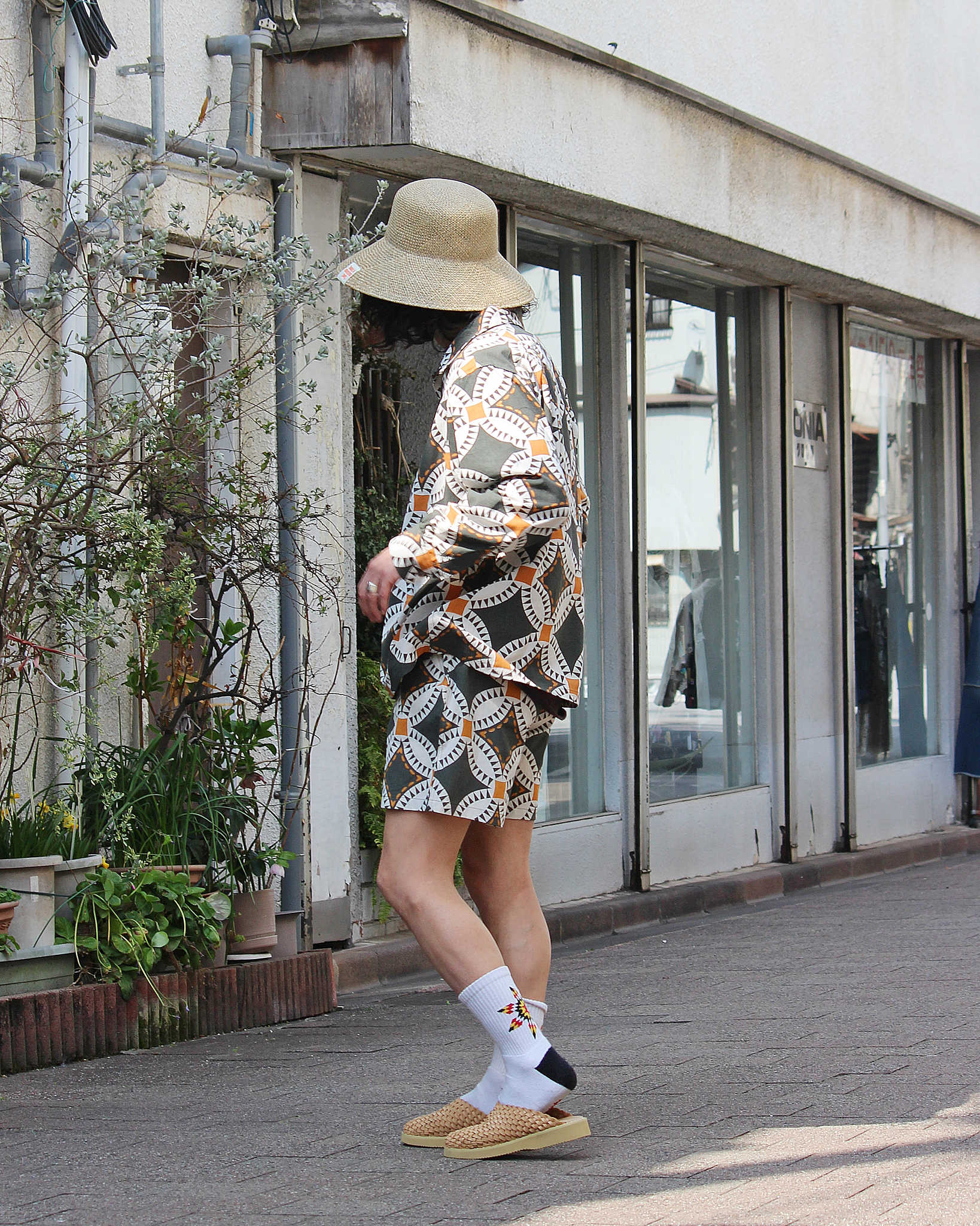 HAVE A GRATEFUL DAY ハブアグレイトフルデイ / EASY SHORTS (BLACK ブラック)