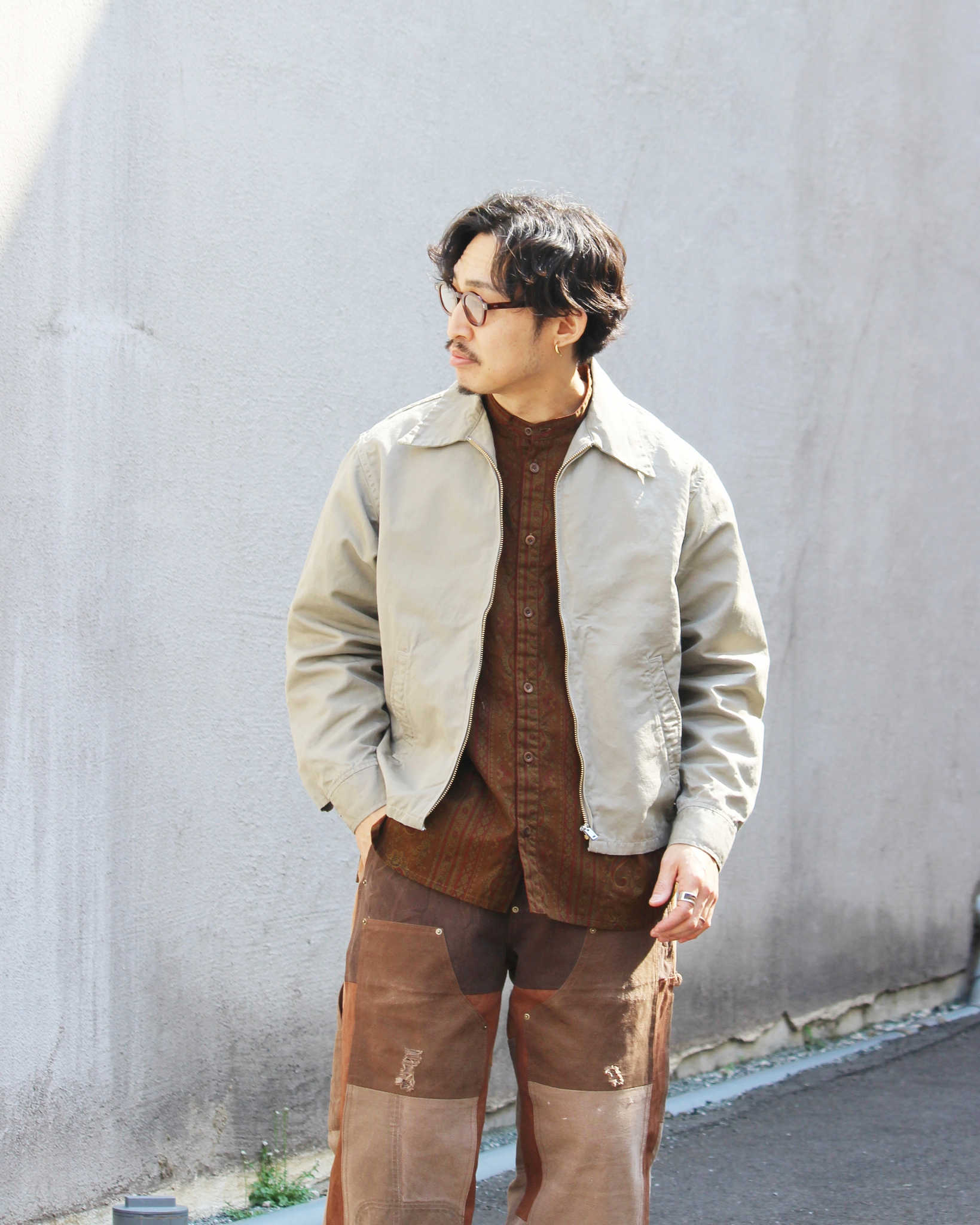 necessary or unnecessary ネセサリーオアアンネセサリー N.O.UN ナウン / TOWN タウン (STONE ストーン)