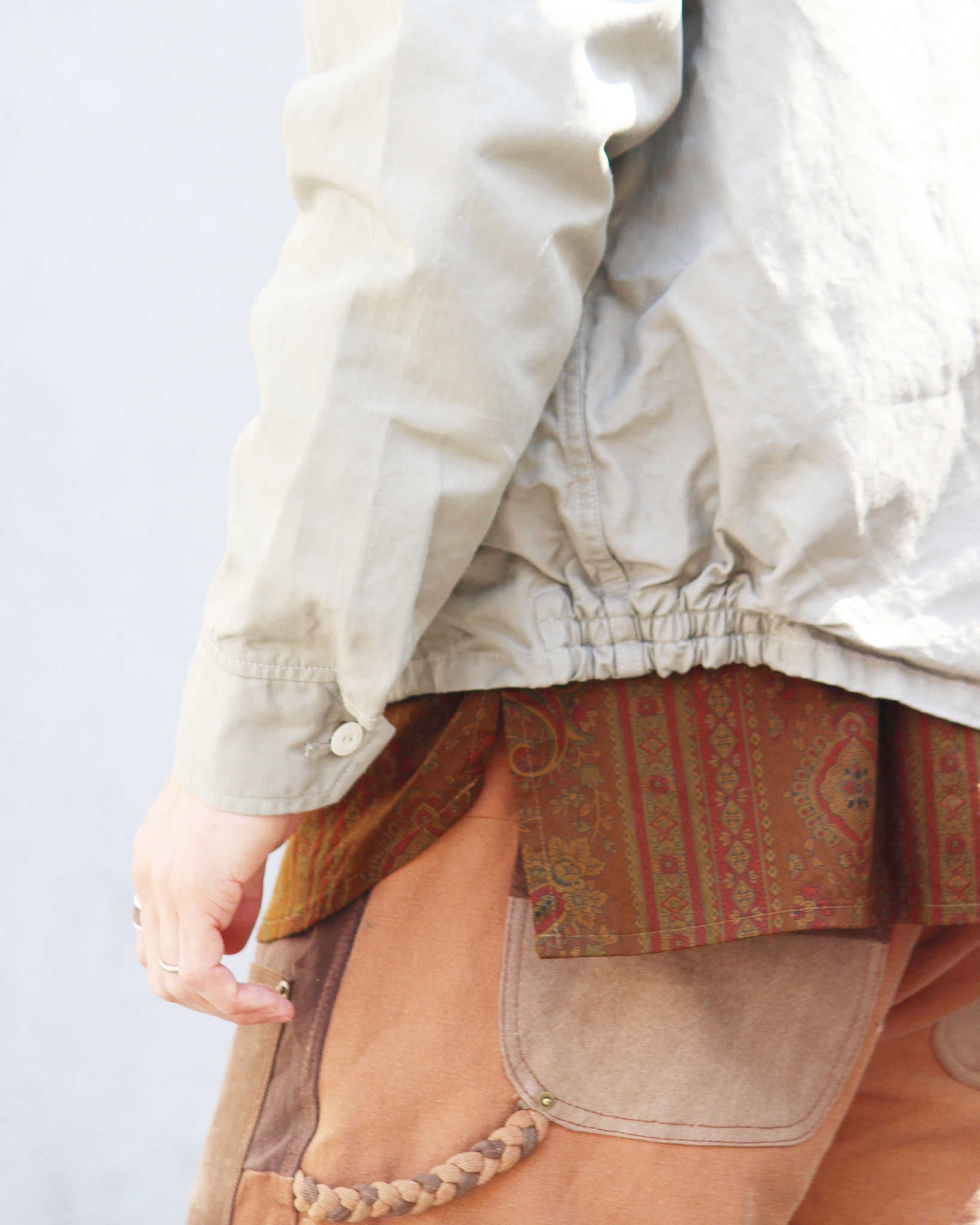 necessary or unnecessary ネセサリーオアアンネセサリー N.O.UN ナウン / TOWN タウン (STONE ストーン)