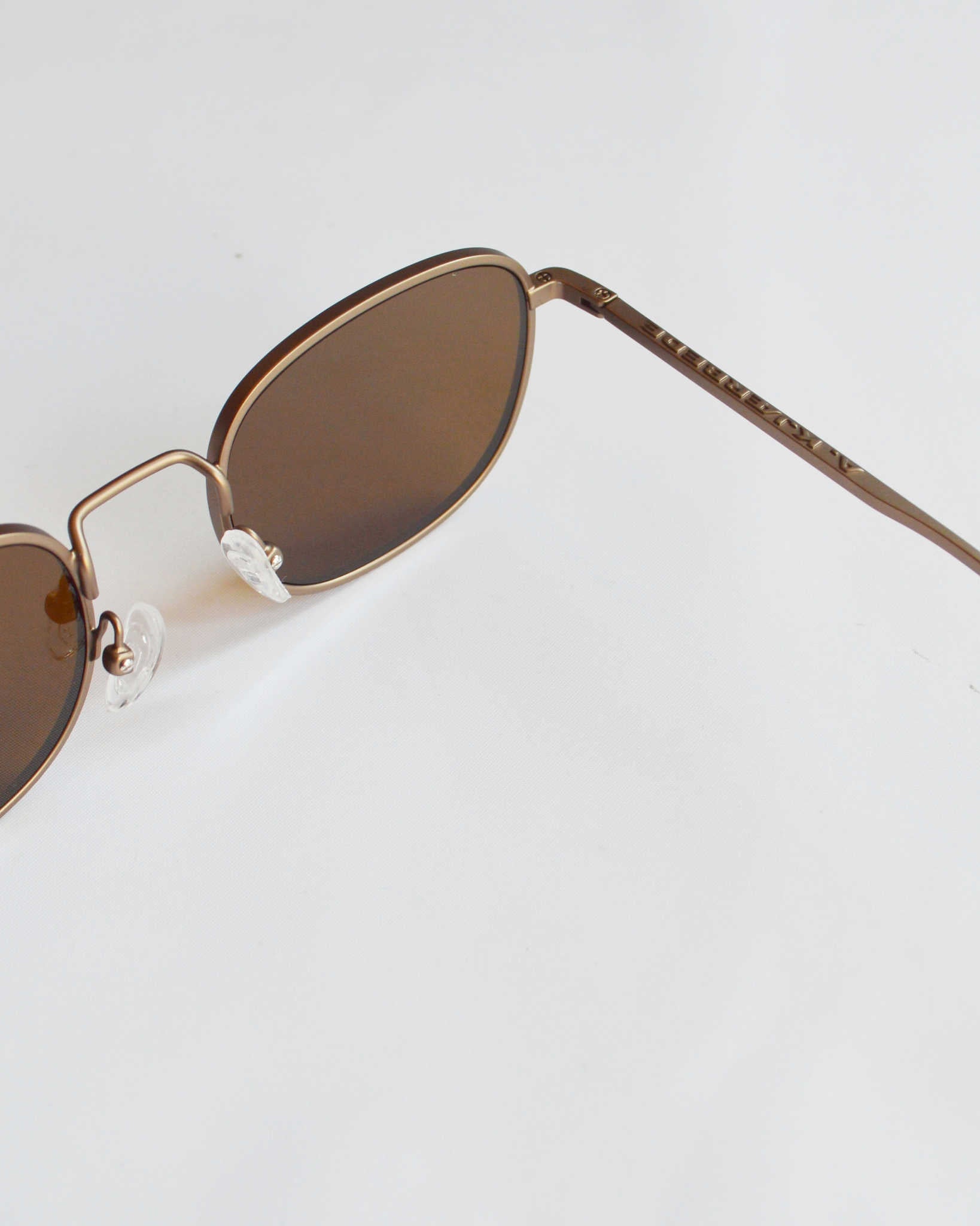 A.Kjaerbede エキアビト / HELLO ハロー (Matte Brown マットブラウン)