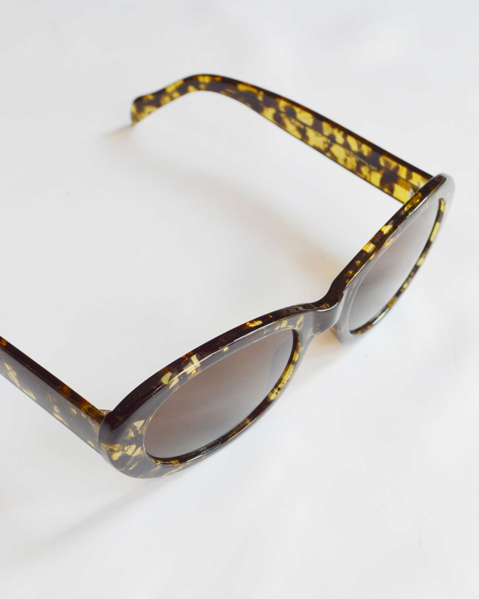 A.Kjaerbede エキアビト / ANMA アンマ (Black/Yellow Tortoise ブラックイエロートータス)