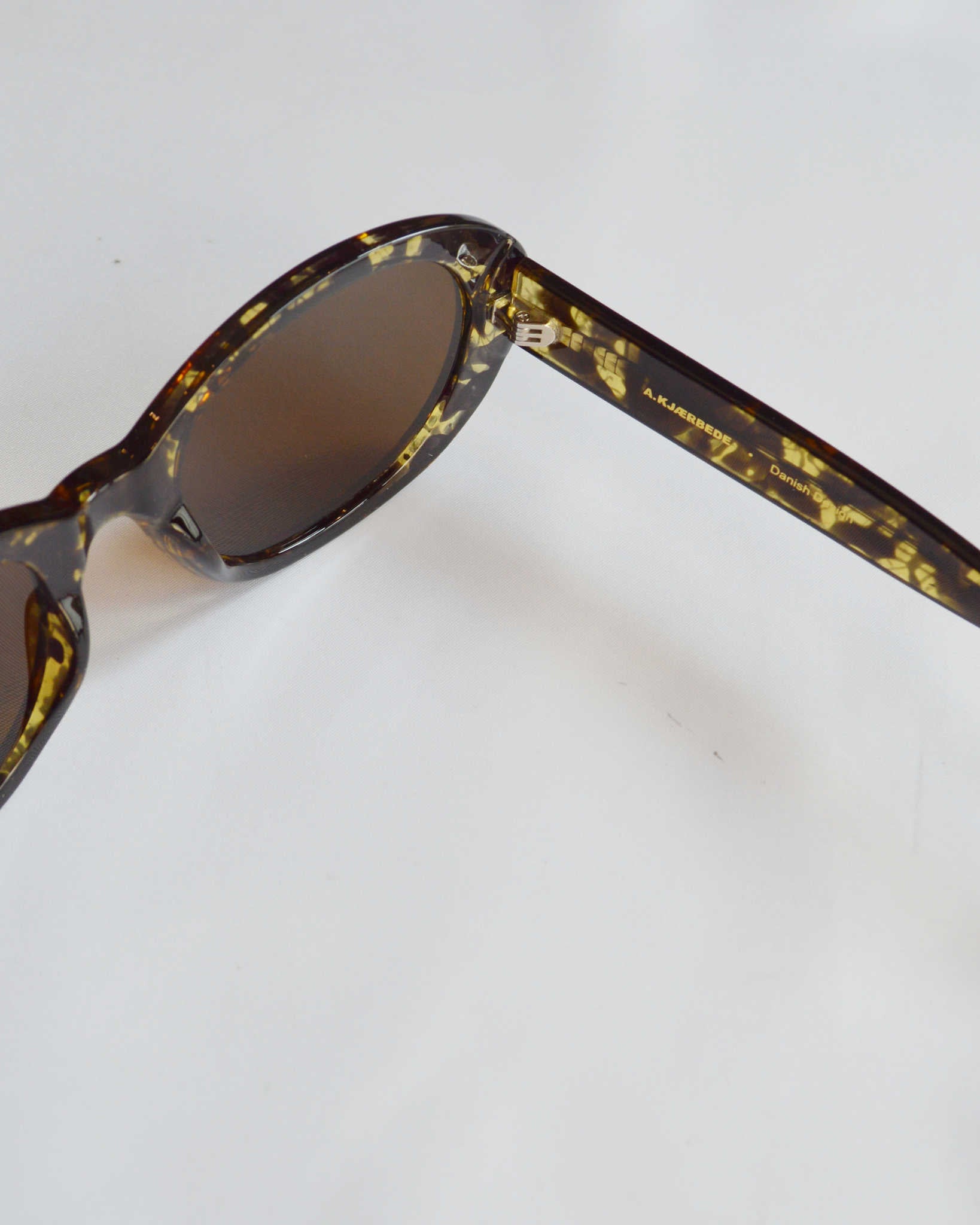A.Kjaerbede エキアビト / ANMA アンマ (Black/Yellow Tortoise ブラックイエロートータス)