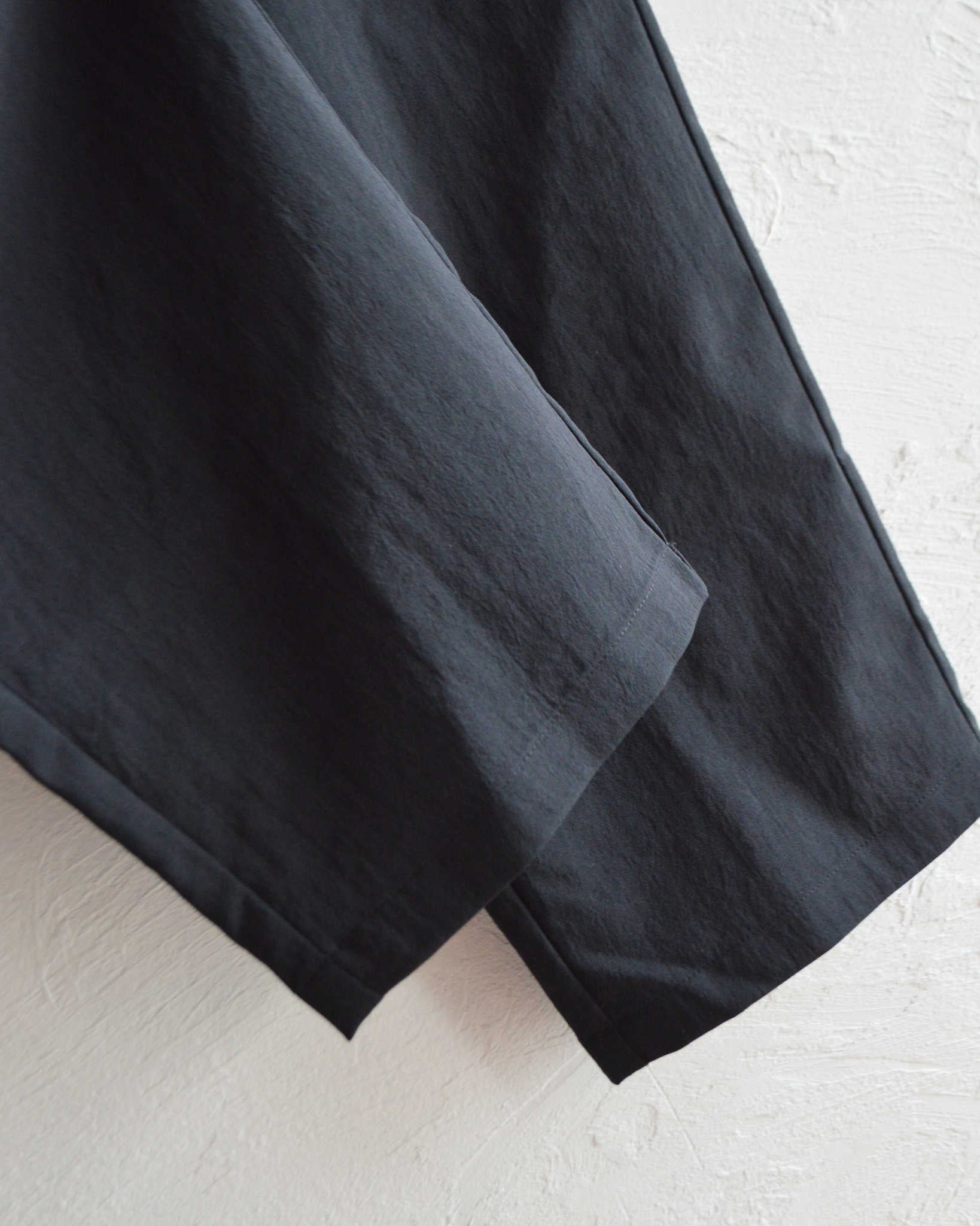 LAMOND ラモンド / NEW SEMI WIDE SHARI PANTS ニュウセミワイドシャリパンツ (BLACK ブラック)