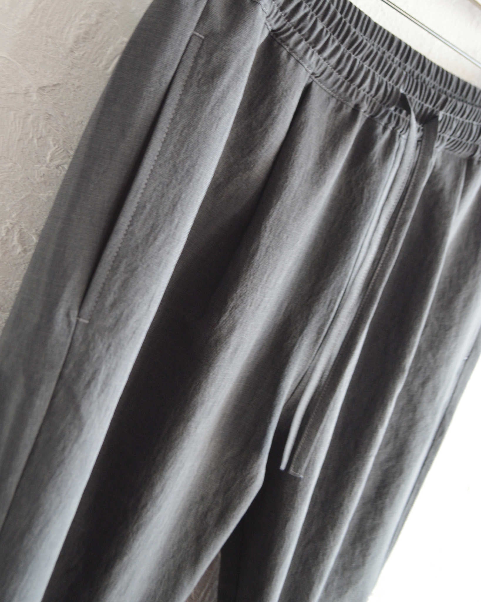 LAMOND ラモンド / SHARI PANTS シャリパンツ (CHAMBRAY BLACK シャンブレーブラック)