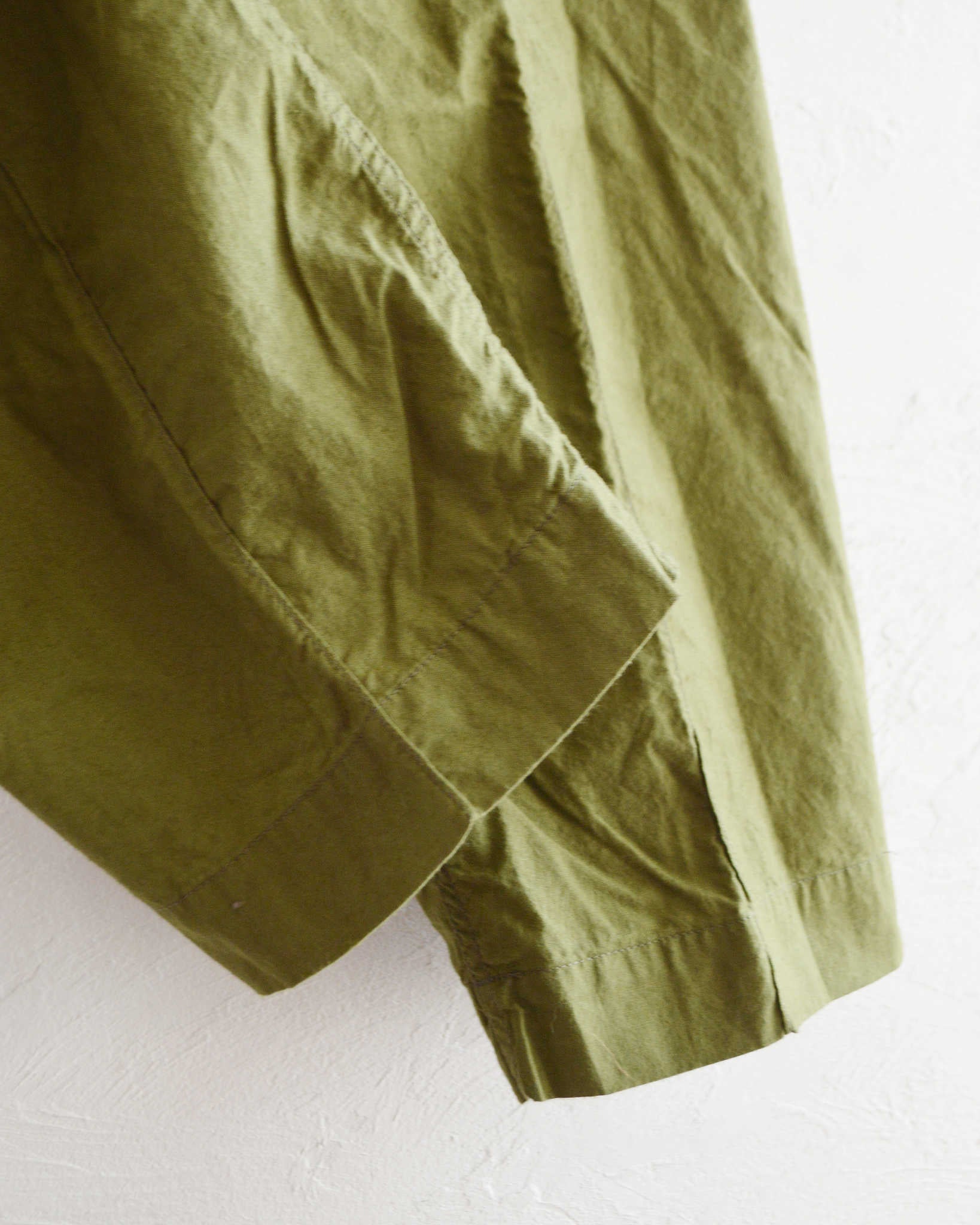 necessary or unnecessary ネセサリーオアアンネセサリー N.O.UN ナウン / PIN TUCK PANTS ピンタックパンツ (OLIVE オリーブ)