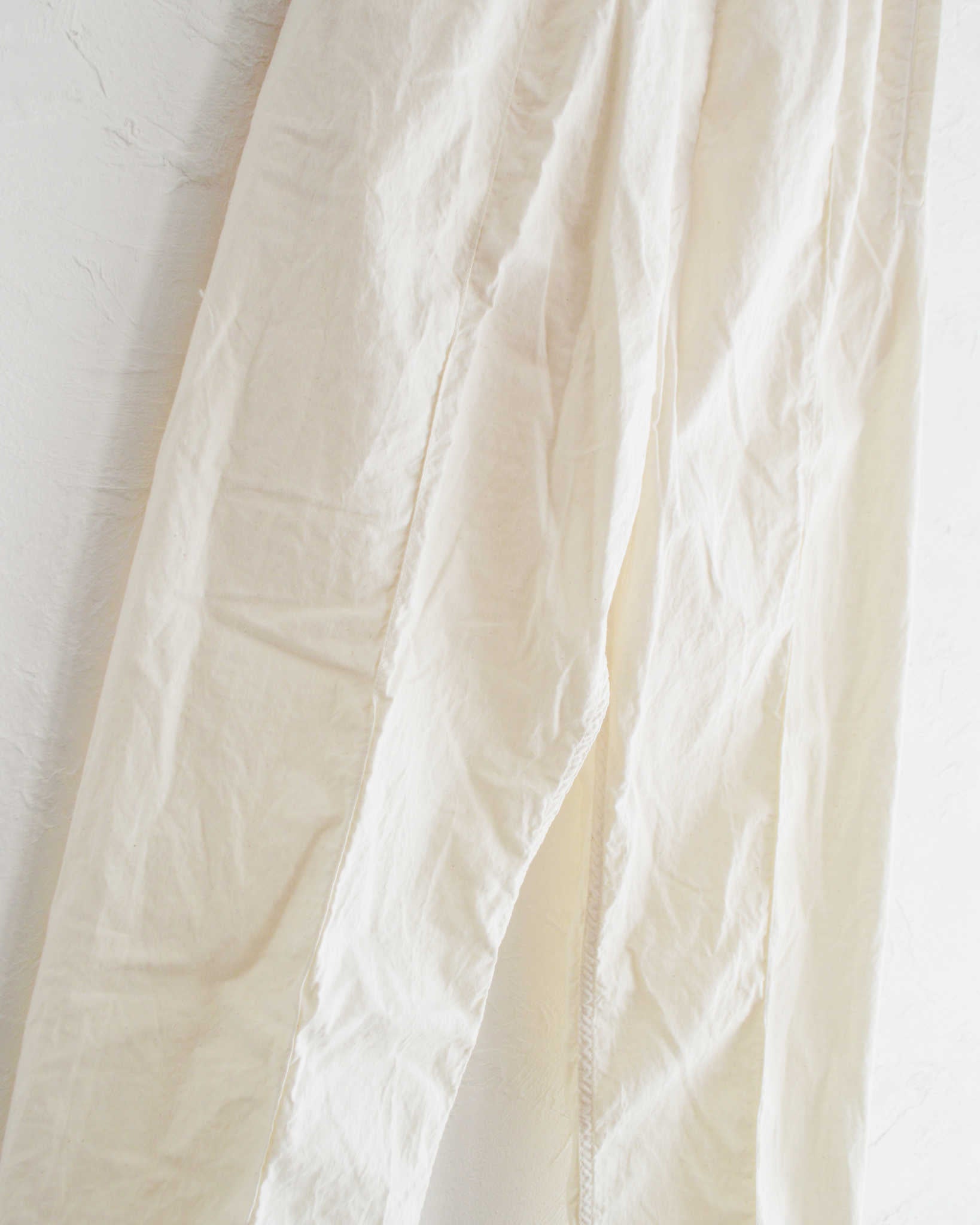 necessary or unnecessary ネセサリーオアアンネセサリー N.O.UN ナウン / PIN TUCK PANTS ピンタックパンツ (KINARI キナリ)