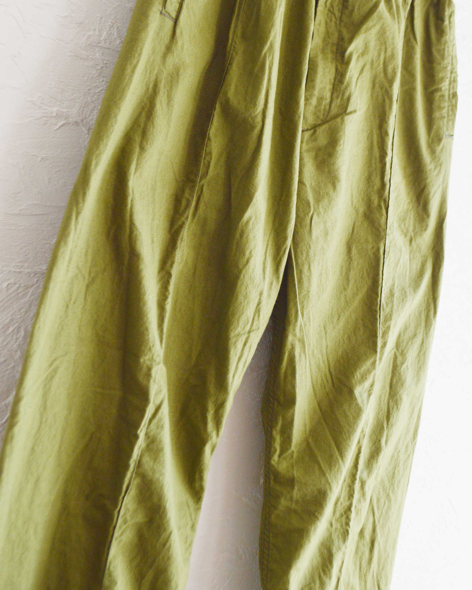 necessary or unnecessary ネセサリーオアアンネセサリー N.O.UN ナウン / PIN TUCK PANTS ピンタックパンツ (OLIVE オリーブ)