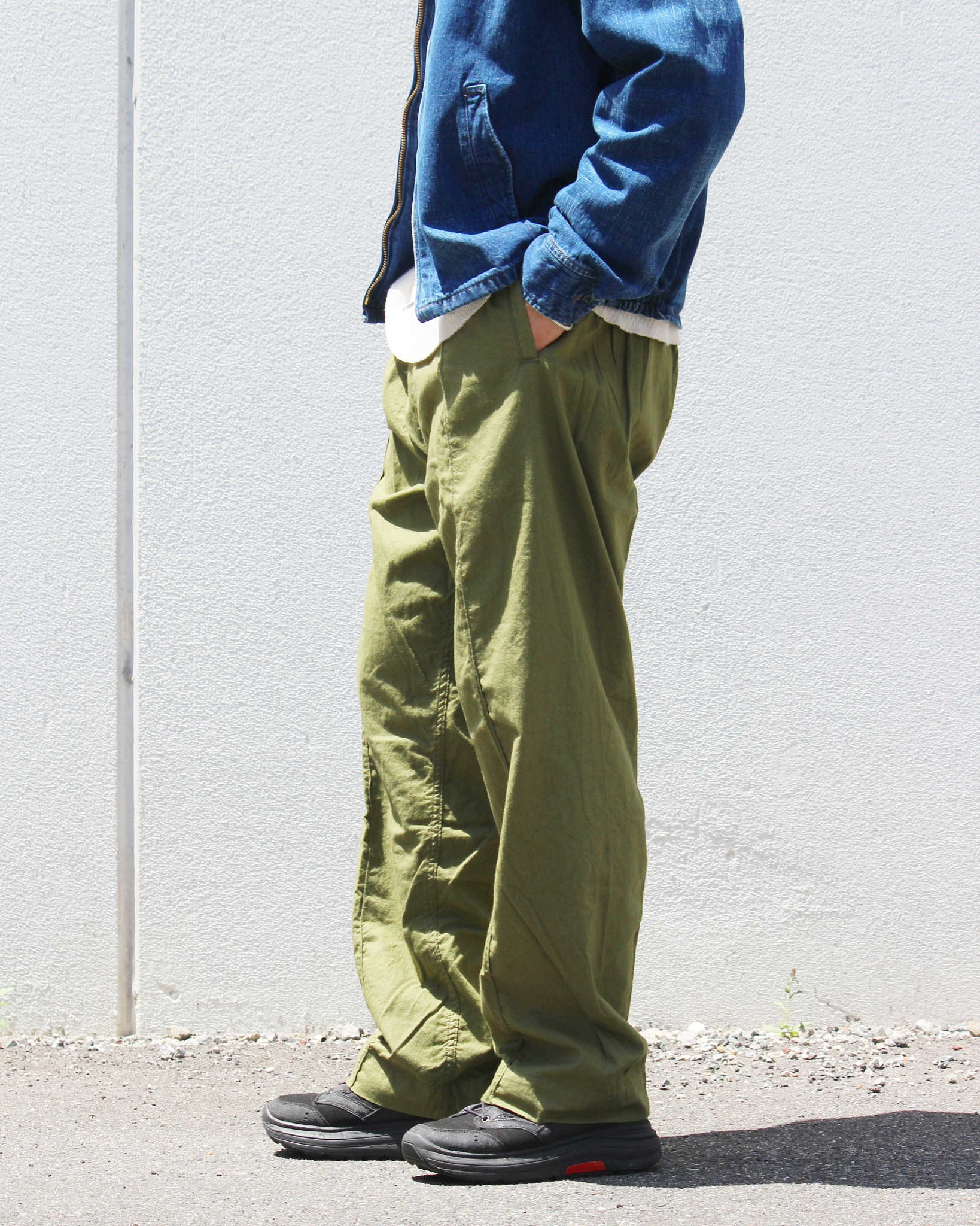 necessary or unnecessary ネセサリーオアアンネセサリー N.O.UN ナウン / PIN TUCK PANTS ピンタックパンツ (OLIVE オリーブ)