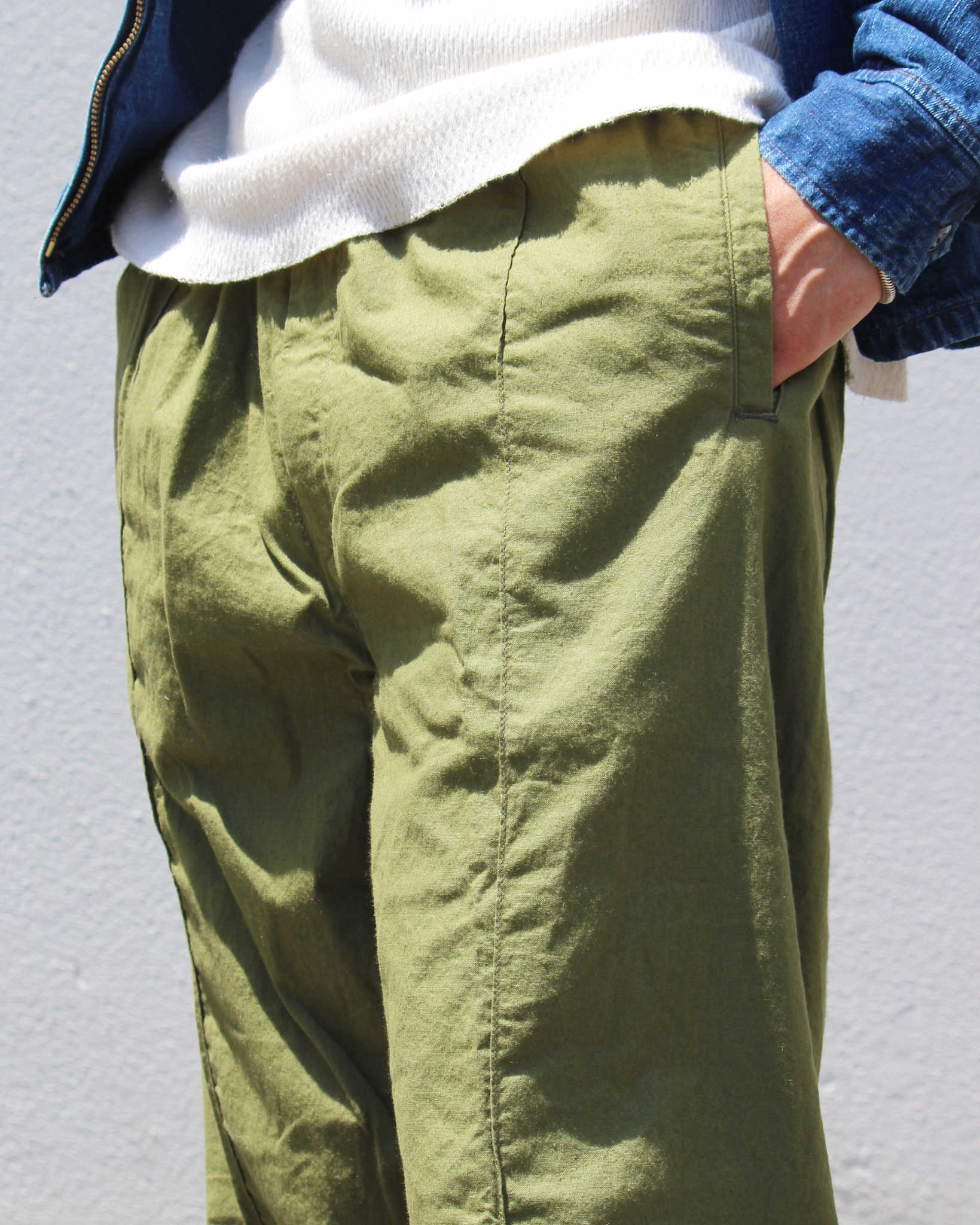 necessary or unnecessary ネセサリーオアアンネセサリー N.O.UN ナウン / PIN TUCK PANTS ピンタックパンツ (OLIVE オリーブ)