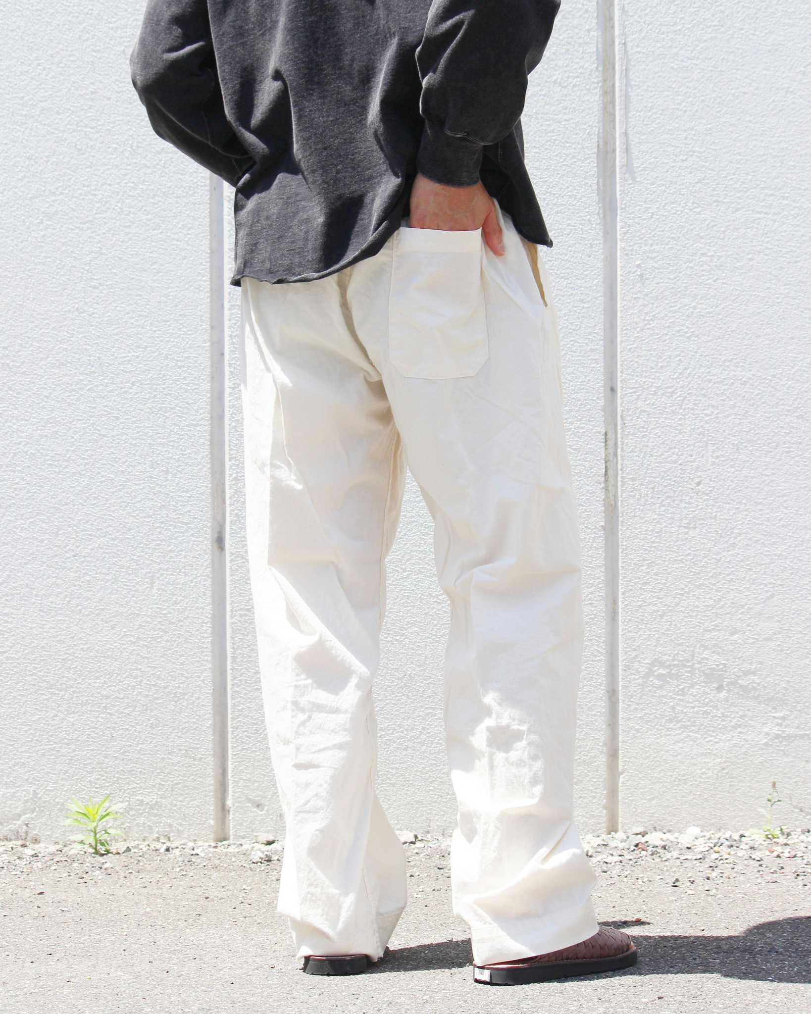 necessary or unnecessary ネセサリーオアアンネセサリー N.O.UN ナウン / PIN TUCK PANTS ピンタックパンツ (KINARI キナリ)