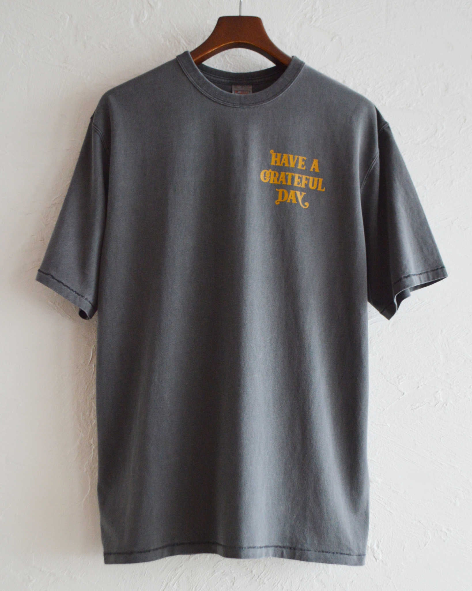HAVE A GRATEFUL DAY ハブアグレイトフルデイ / T-SHIRT -SMOKE ティーシャツスモーク (BLACK ブラック)