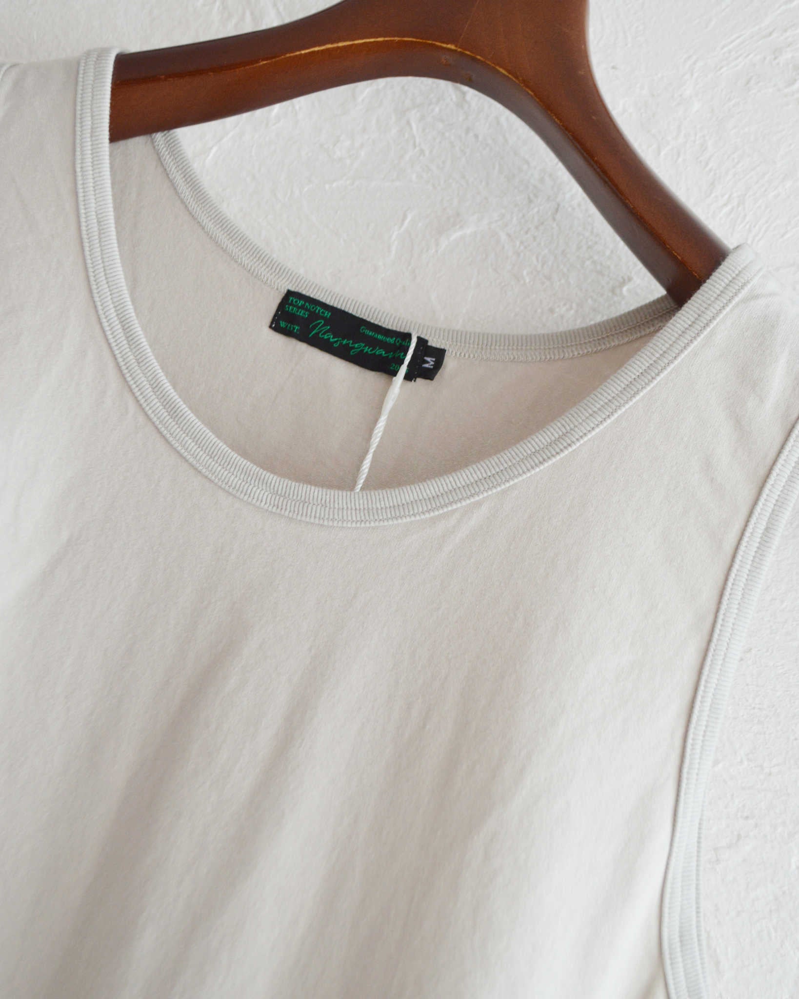 Nasngwam. ナスングワム / ESSENTIAL TANKTOP エッセンシャルタンクトップ (GRAGE グレージュ)