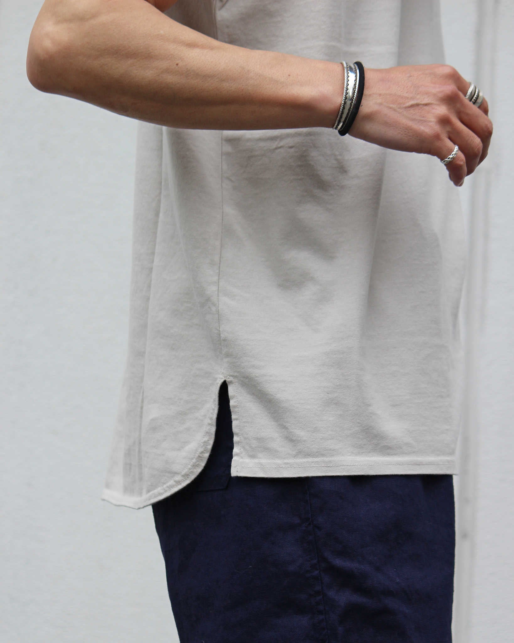 Nasngwam. ナスングワム / ESSENTIAL TANKTOP エッセンシャルタンクトップ (GRAGE グレージュ)