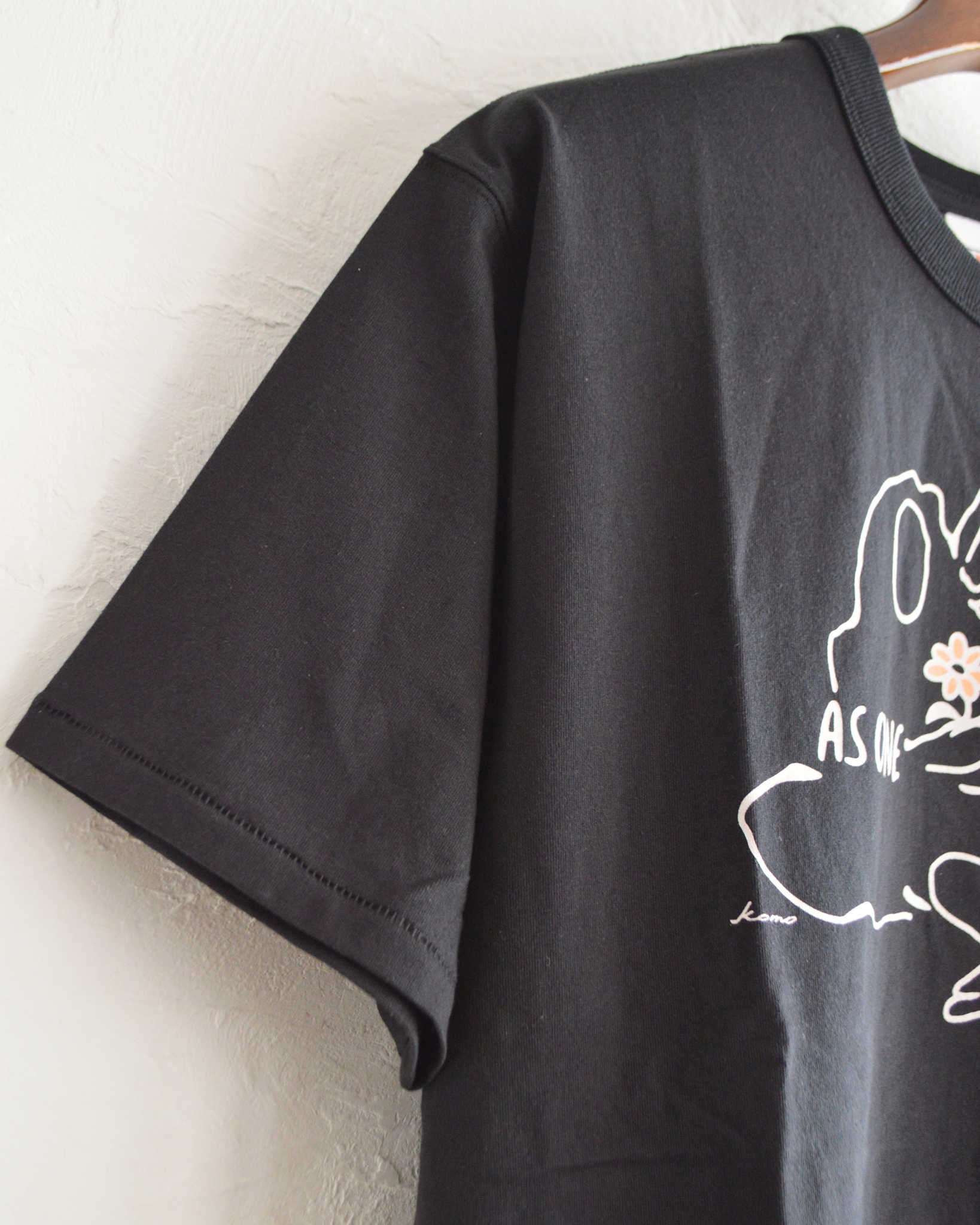 HAVE A GRATEFUL DAY ハブアグレイトフルデイ / T-SHIRT -AS ONE (BLACK ブラック)