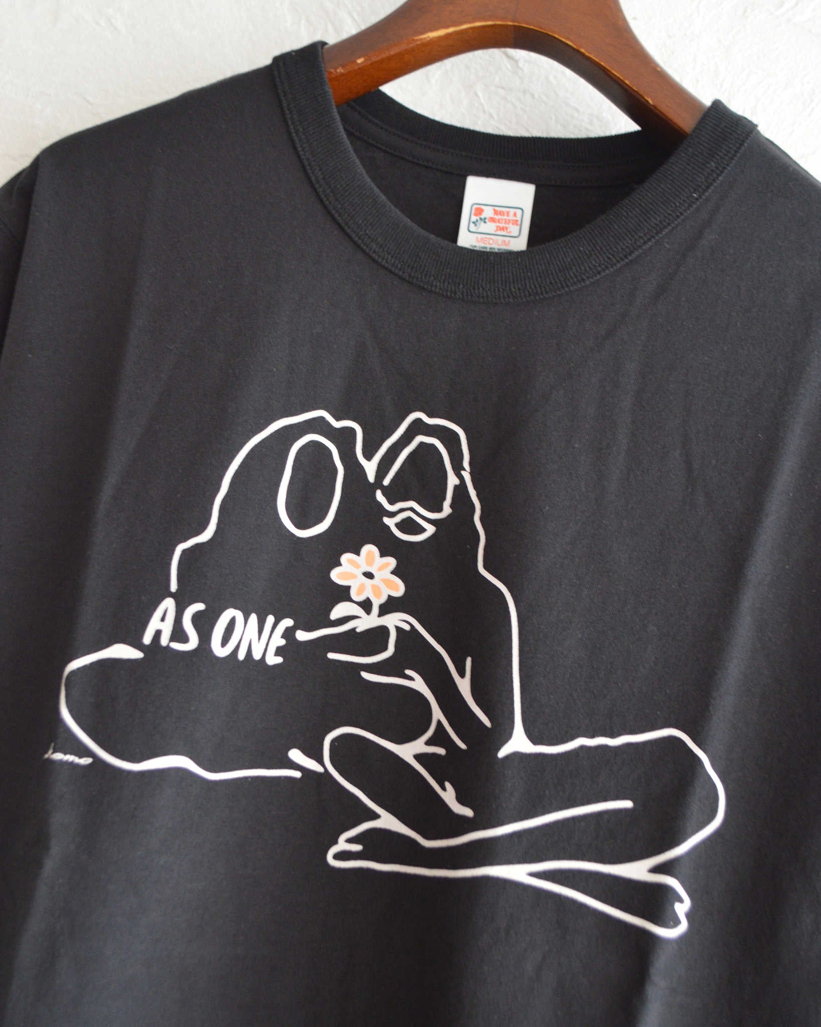 HAVE A GRATEFUL DAY ハブアグレイトフルデイ / T-SHIRT -AS ONE (BLACK ブラック)