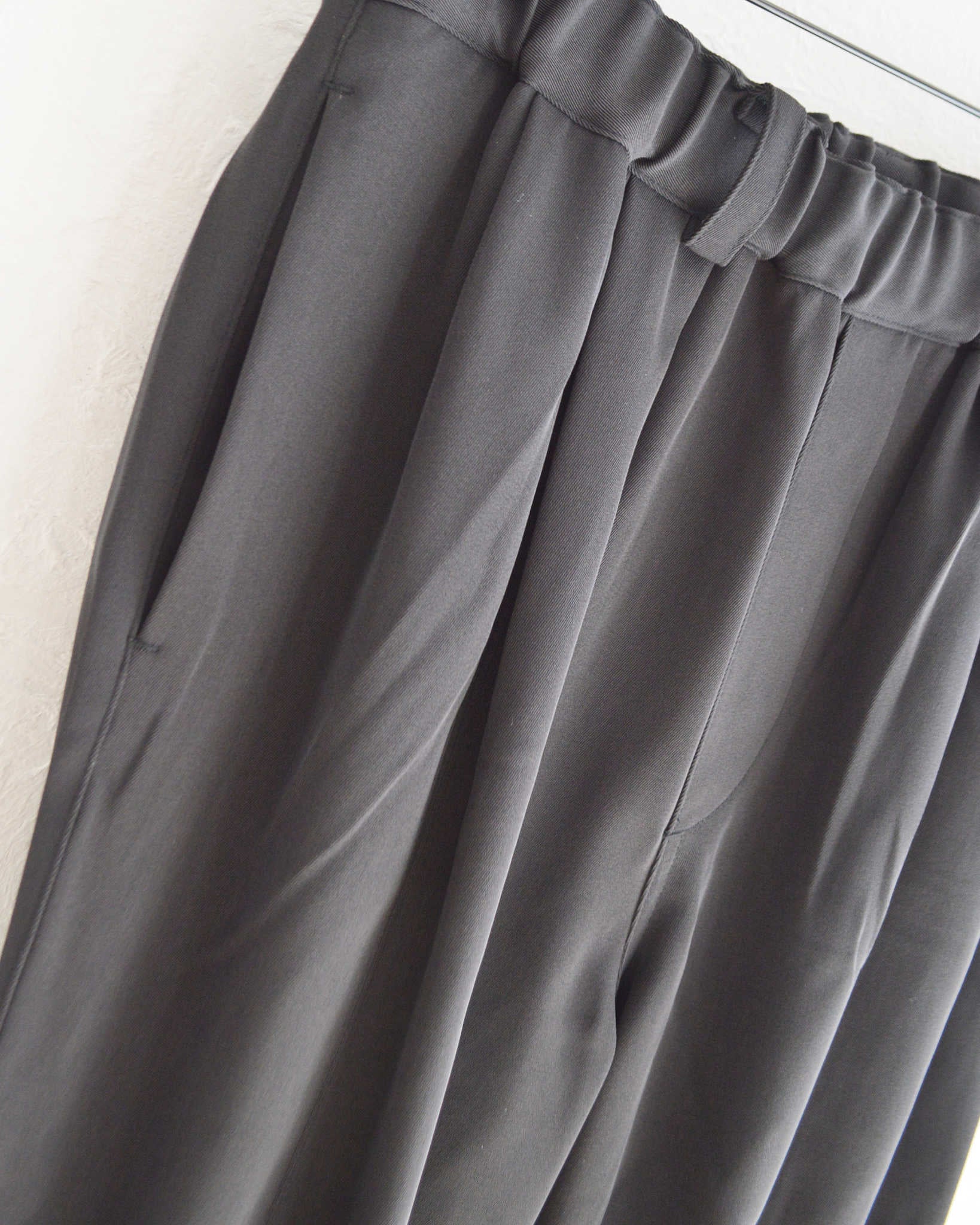 LAMOND ラモンド / TWILL TWIST CENTER SEAM PANTS ツイルセンターシームパンツ (BLACK ブラック)